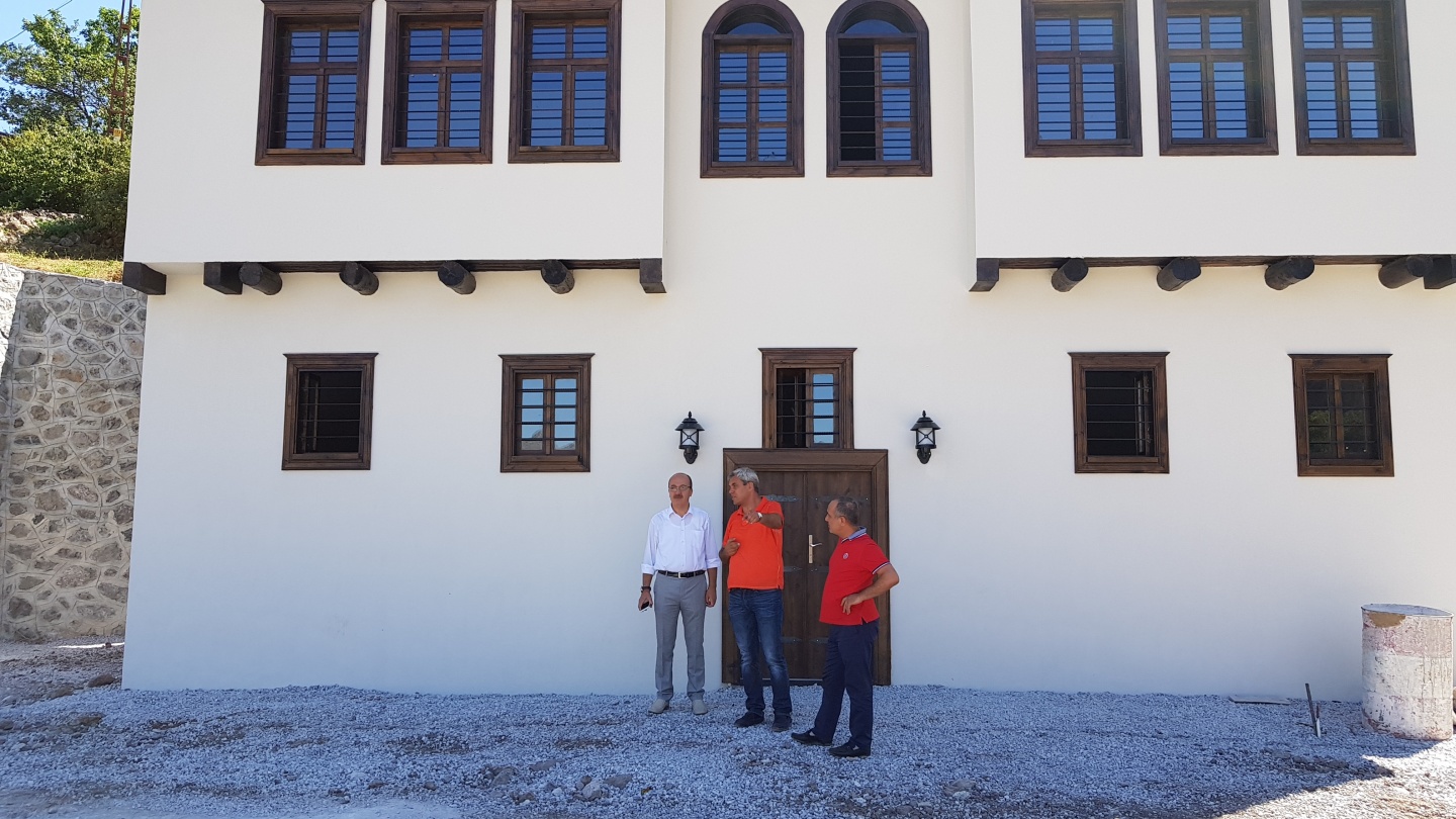 Rektör Zeybek, Süleymaniye'de incelemelerde bulundu 1