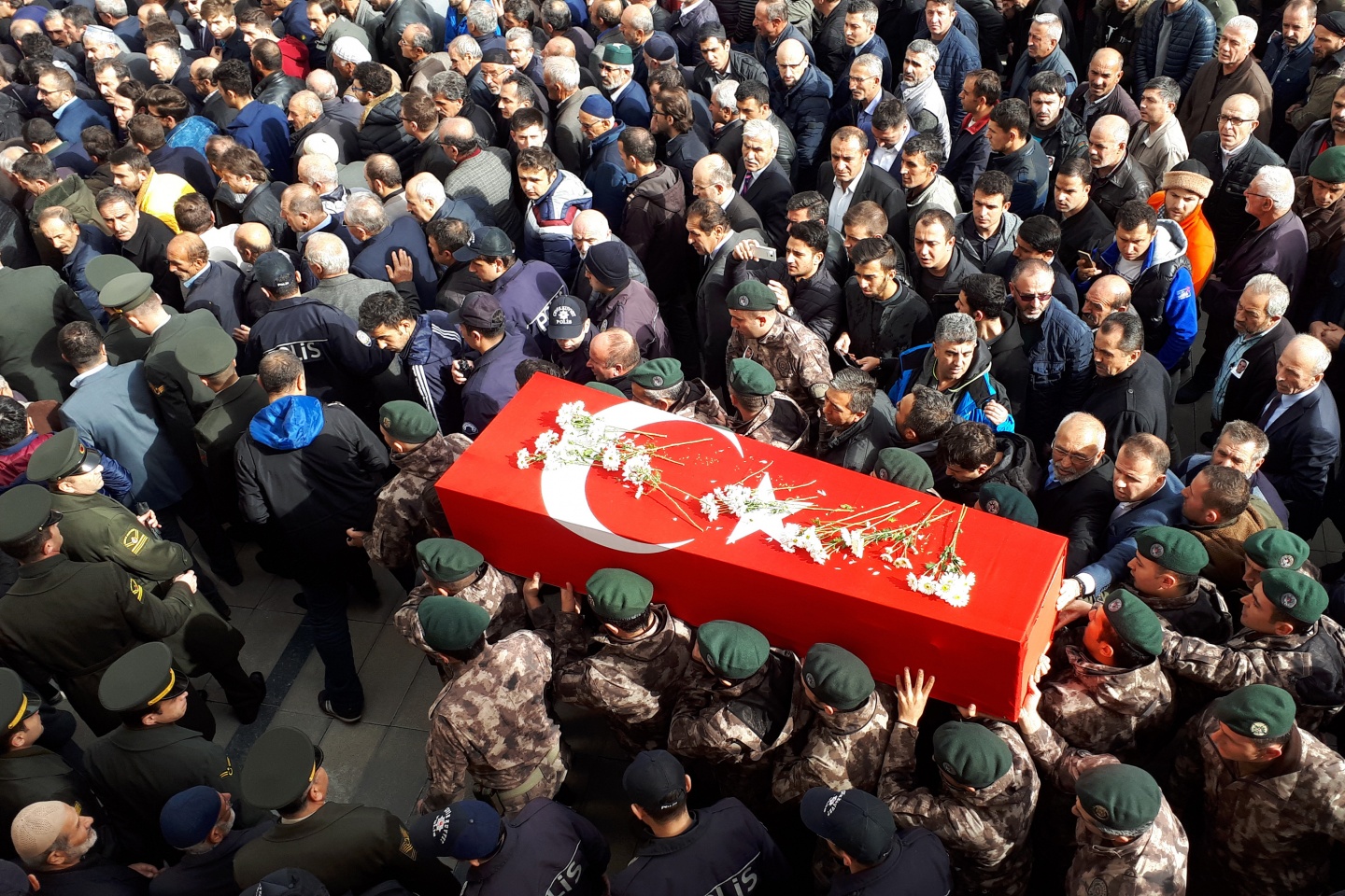 Gümüşhane şehidini gözyaşlarıyla uğurladı 44