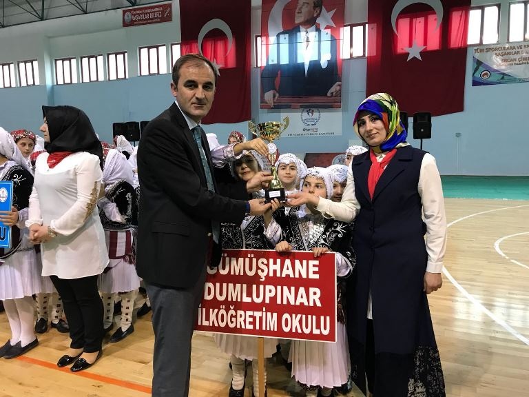 Okullar ve kulüpler arası halk oyunları yarışmaları tamamlandı 1