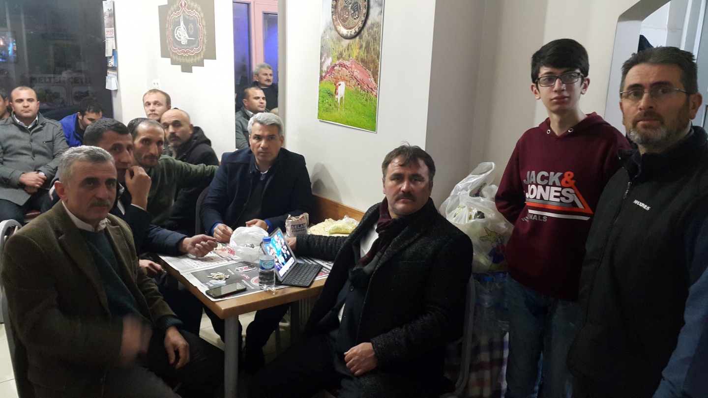 Başkan Çimen ‘Diriliş Ertuğrul’u vatandaşlarla izledi 5