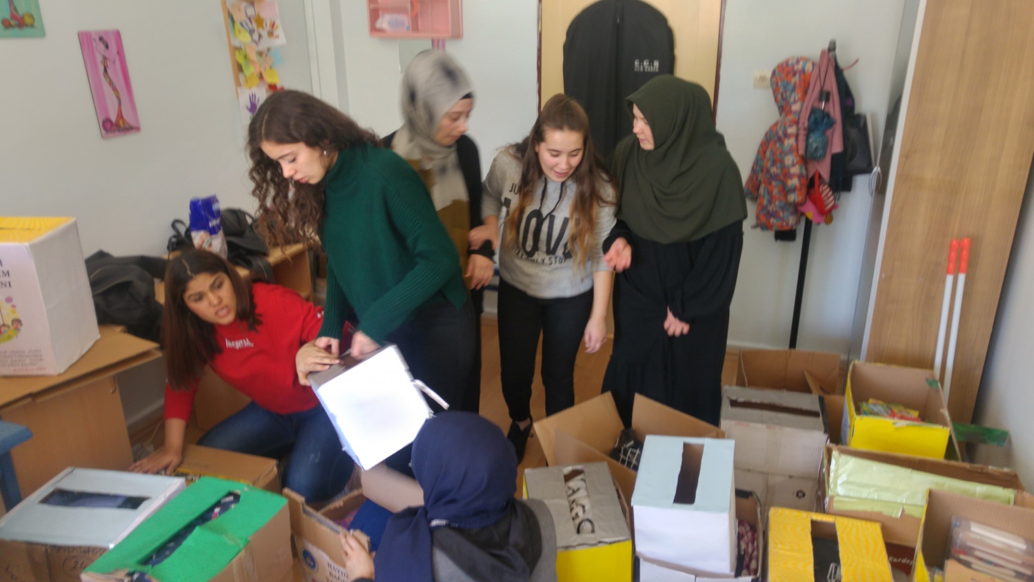 KYK öğrencilerinden ‘Benim kardeşim de okusun’ projesi 12