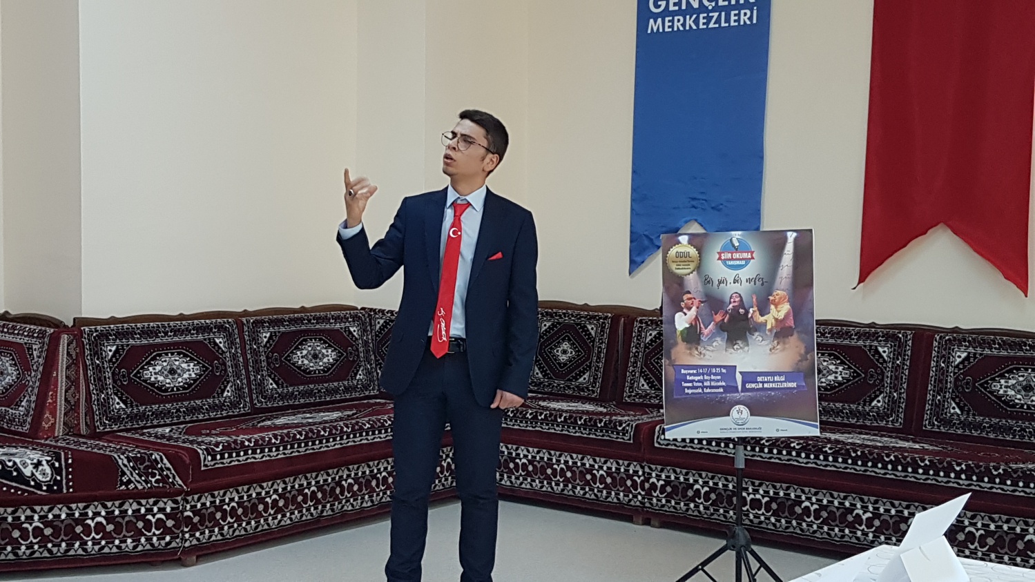 Gençlik Merkezinde ‘Bir Şiir Bir Nefes’ şiir okuma yarışması yapıldı 5