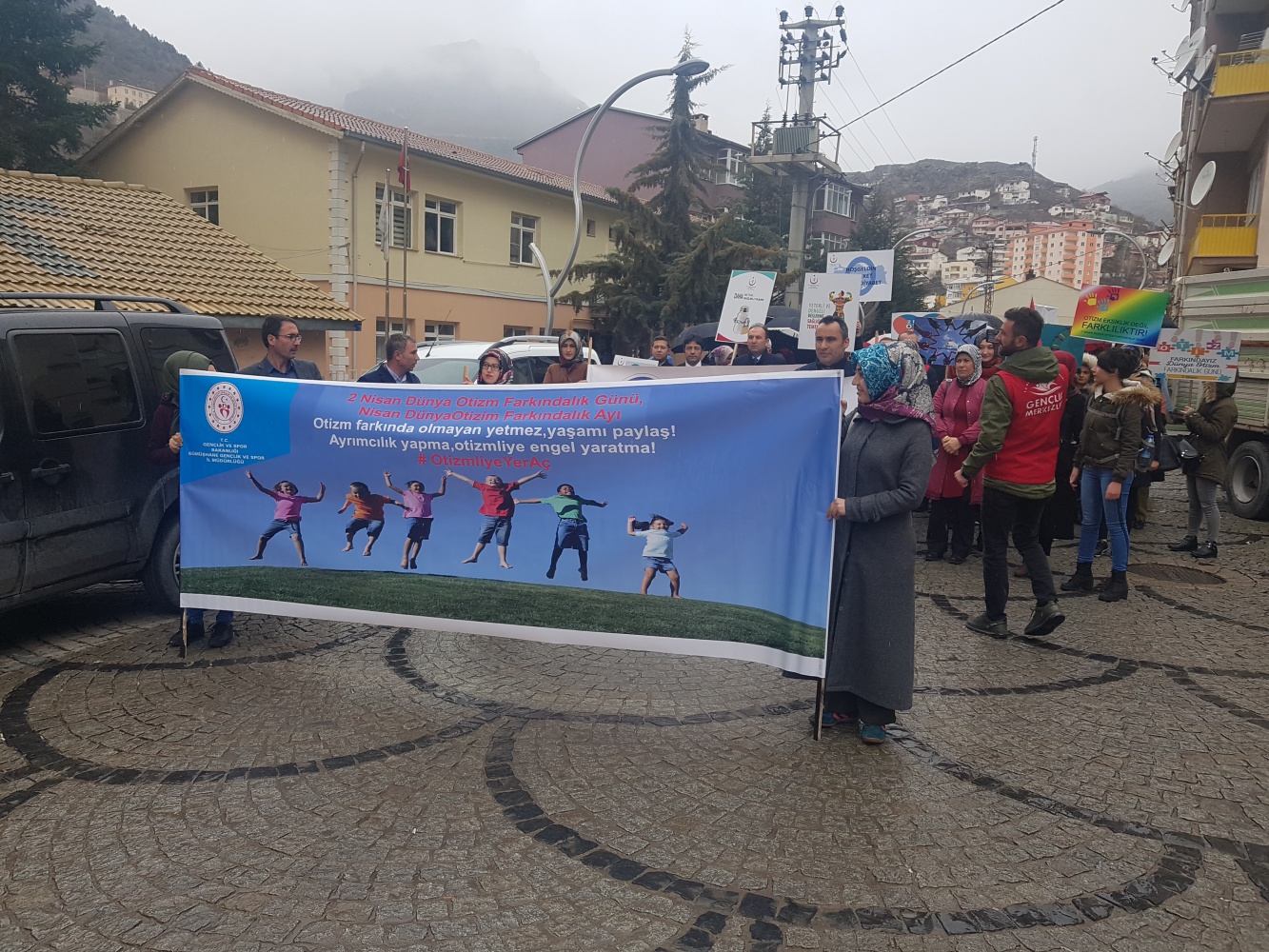 KYK öğrencileri otizme dikkat çekmek için yürüdü 6