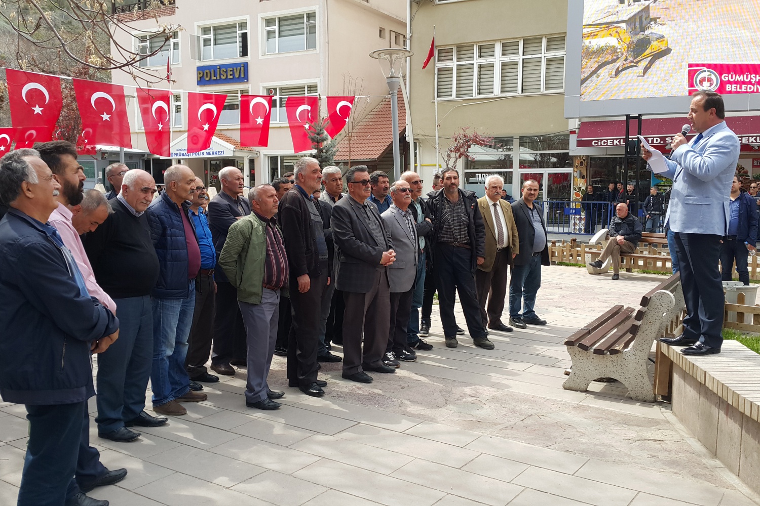 Gümüşhane’de 41 yıl sonra ilk kez 1 Mayıs kutlandı 9
