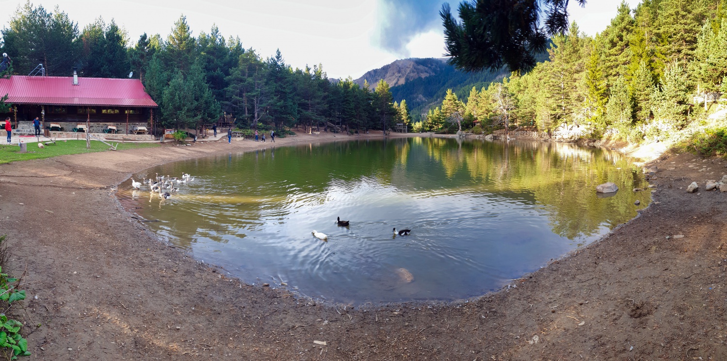 Limni Gölünde sonbahar yoğunluğu 23