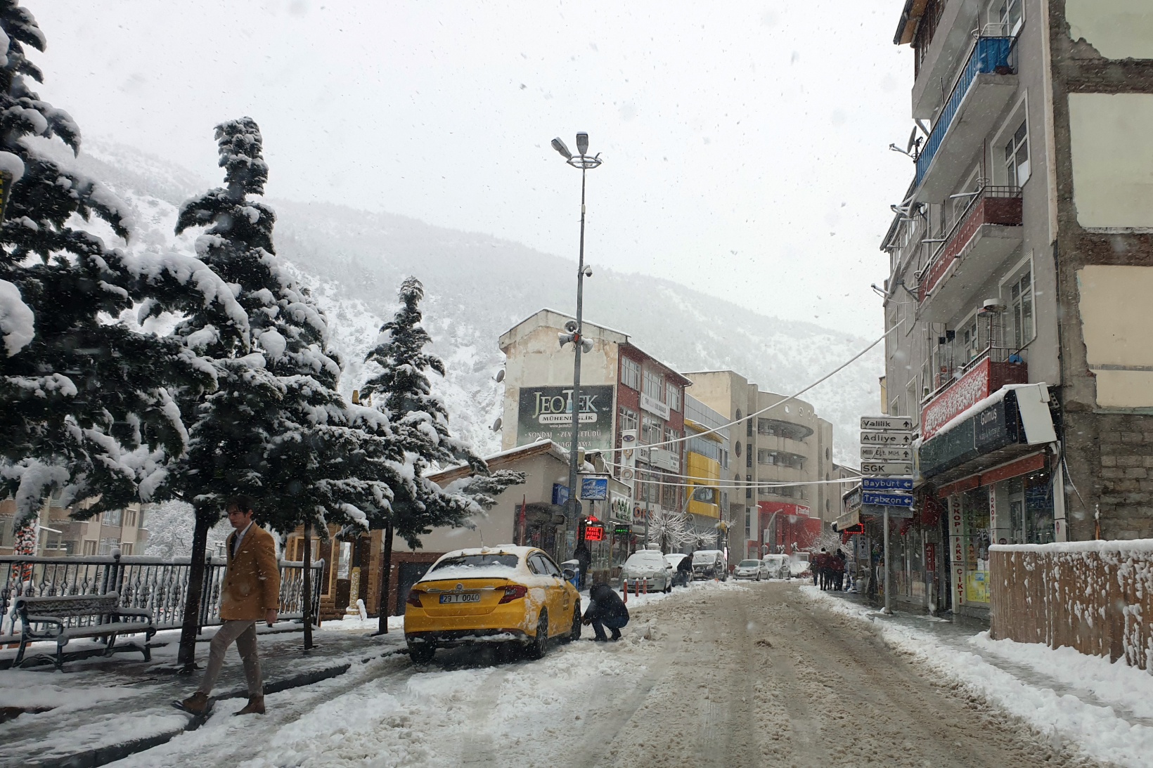 Gümüşhane'de etkili kar yağışı 5