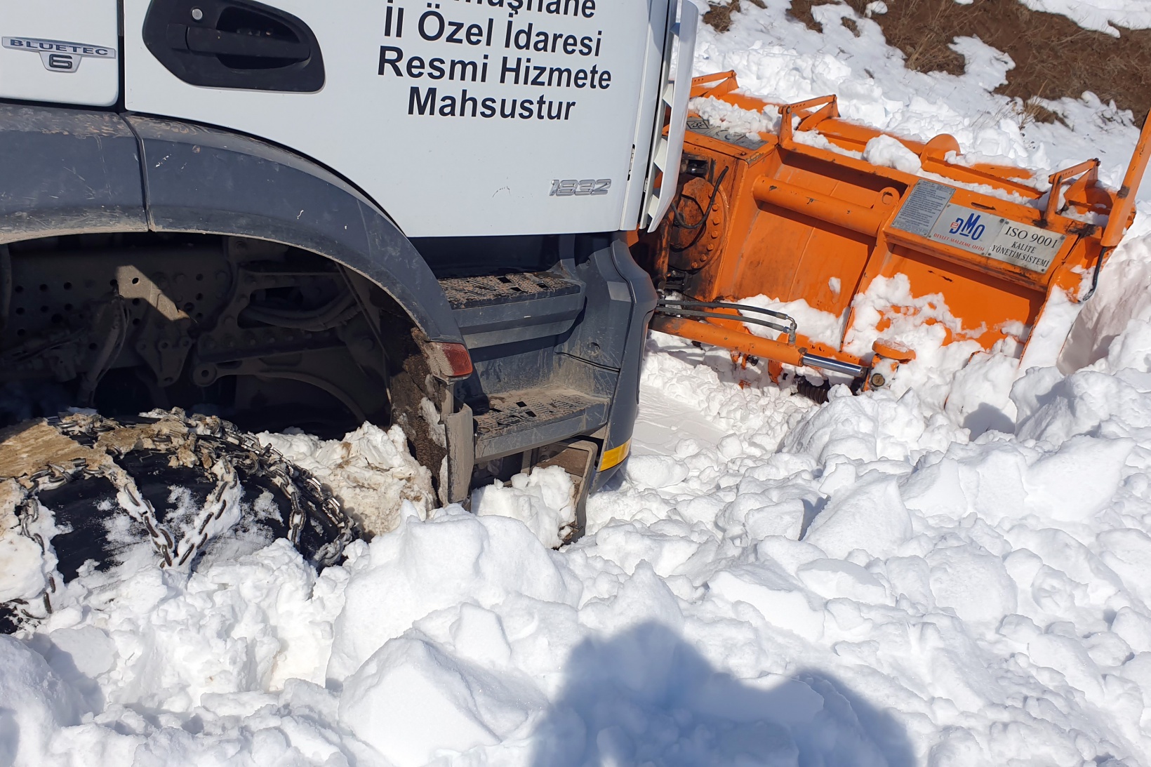 Gümüşhane’de kapanan köy yolları bu kez hayvanlar için açıldı 13