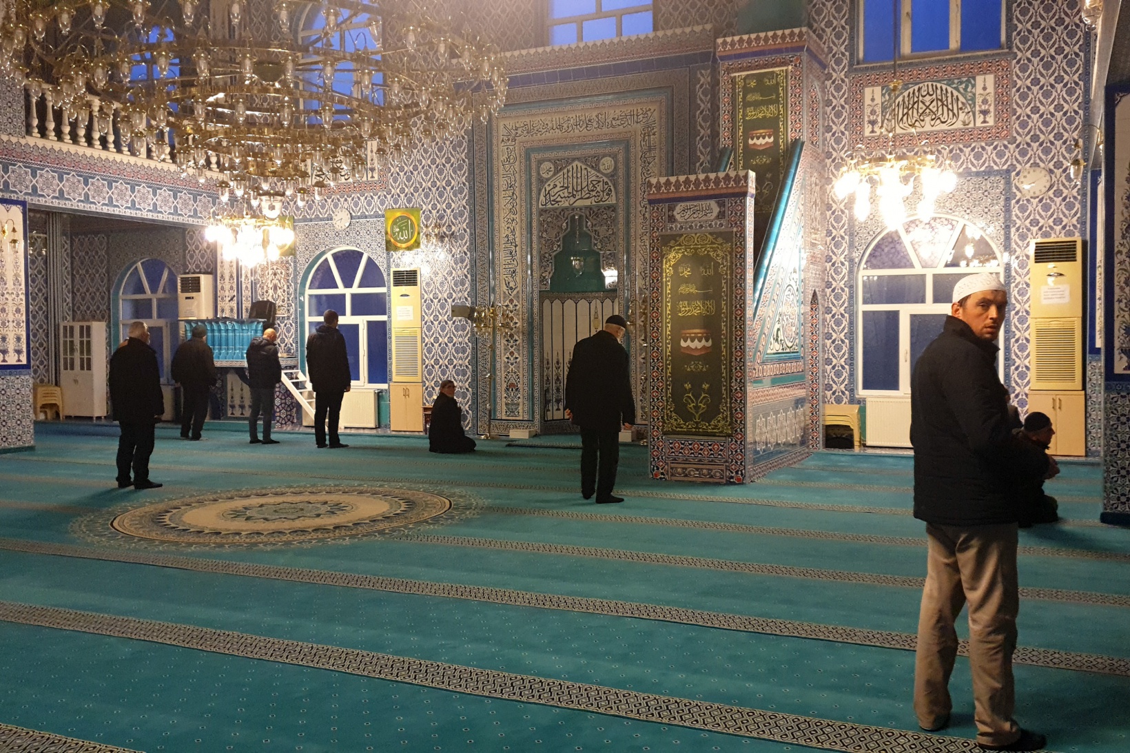 Gümüşhane'deki camilerde cemaatsiz namaz kılındı 5