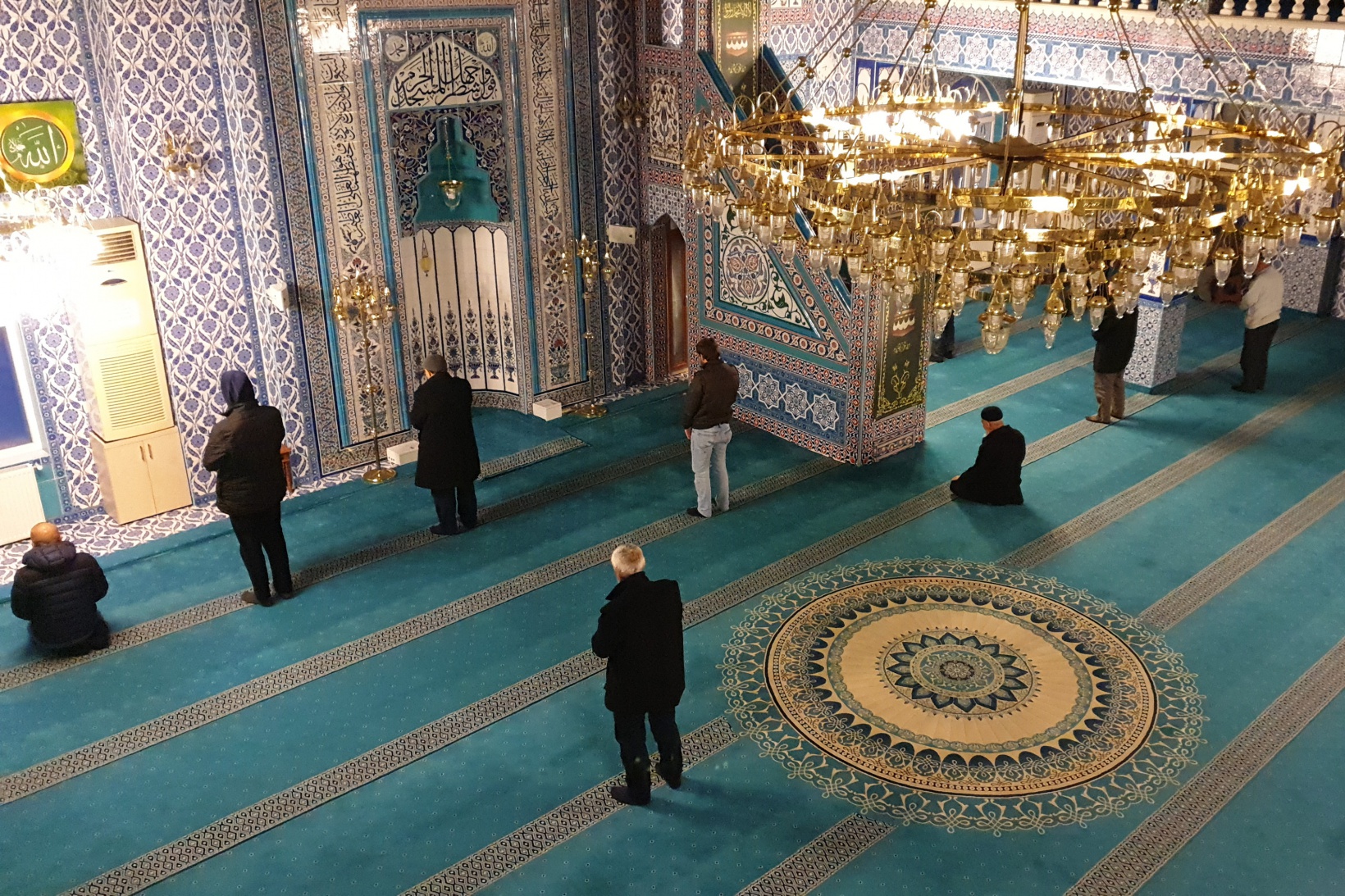 Gümüşhane'deki camilerde cemaatsiz namaz kılındı 7