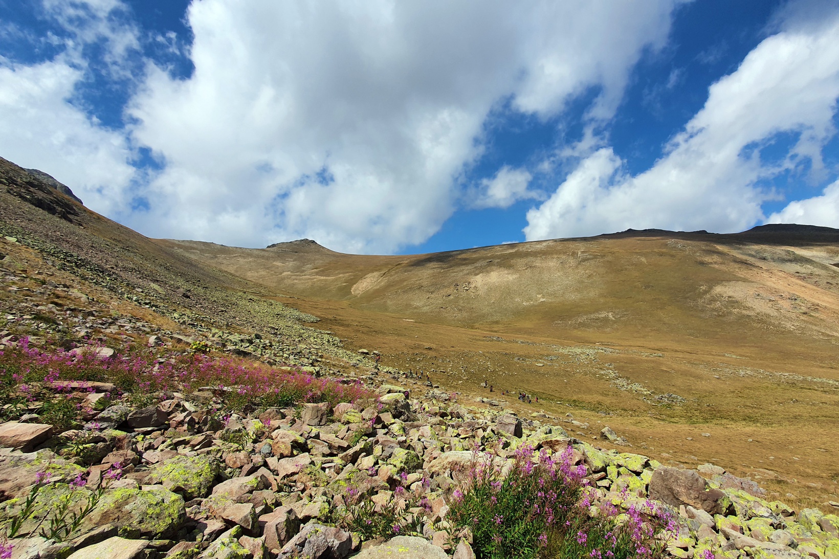 3 bin 331 metrede arkadaşlarını andılar 15