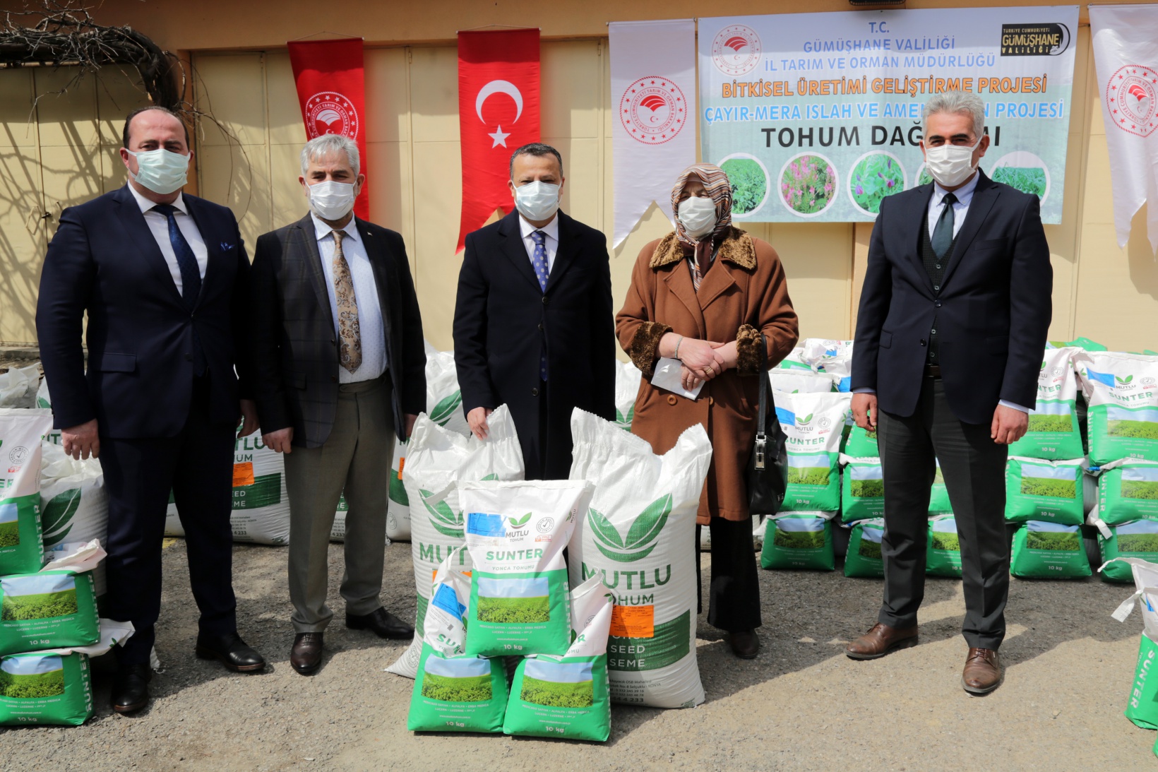 Gümüşhane’de üreticilere 1,1 milyon liralık tohum desteği 5