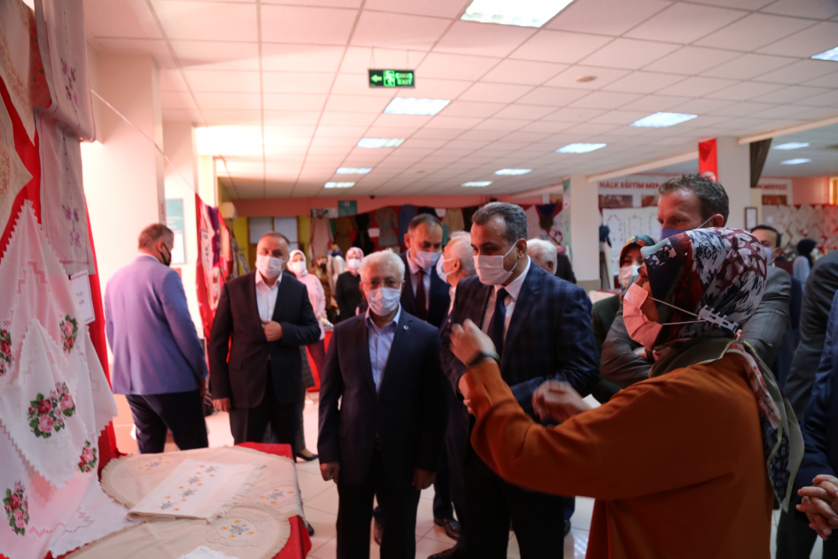 Gümüşhane Halk Eğitimi Merkezinden yılsonu sergisi 4