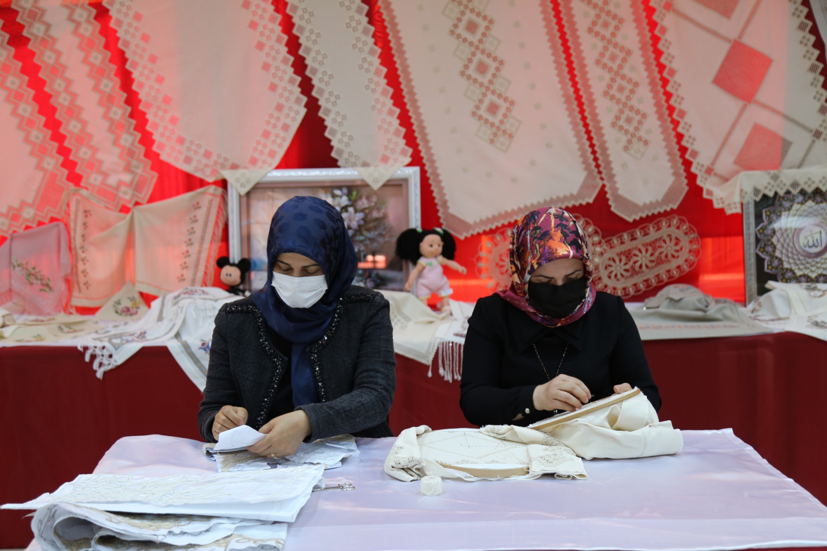 Gümüşhane Halk Eğitimi Merkezinden yılsonu sergisi 5
