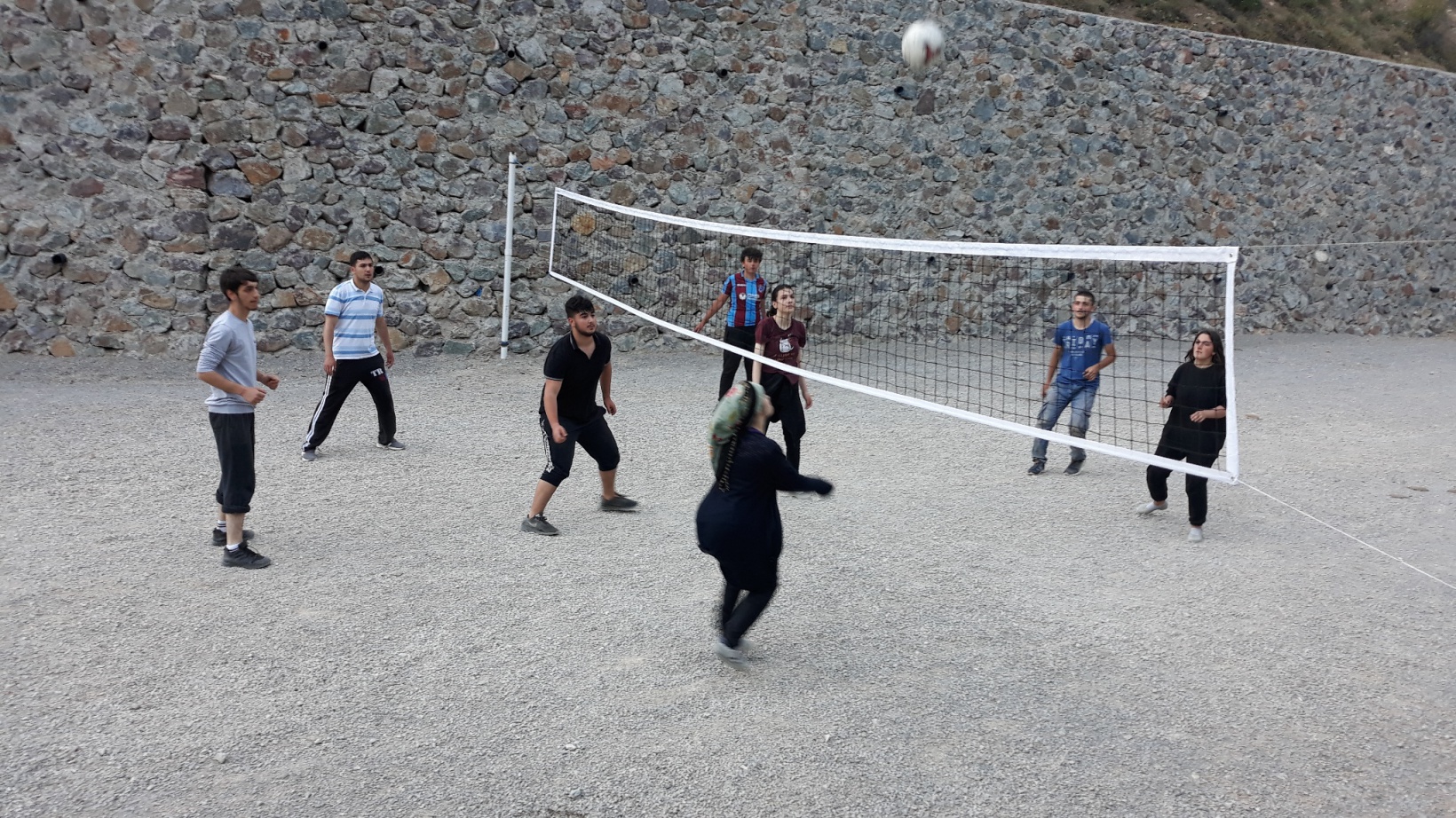 Devlet destek verdi, kendi spor tesislerini kendileri yaptılar 8