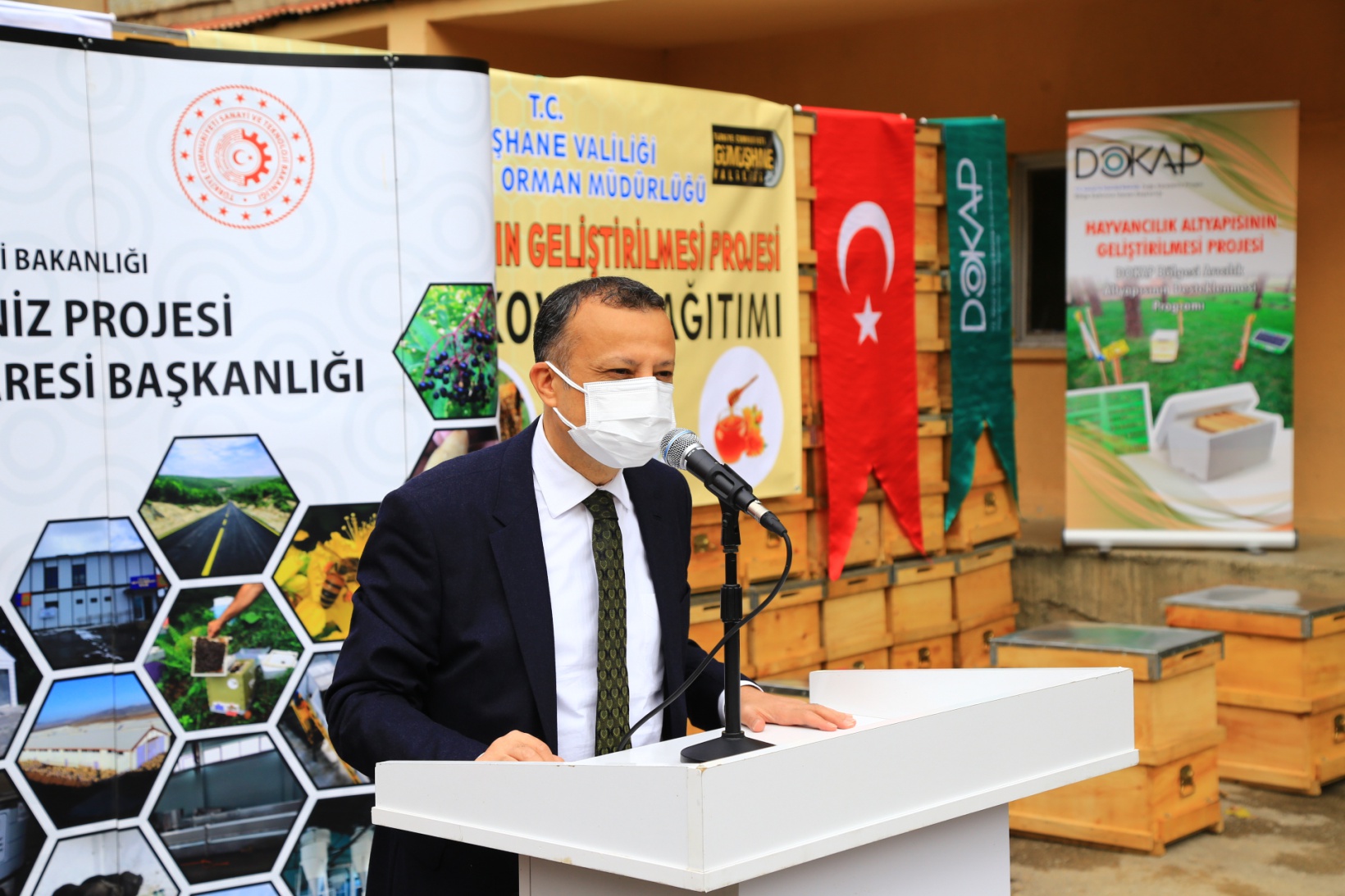 Gümüşhane'de organik arıcılığa kovan, meralara sıvat desteği 2