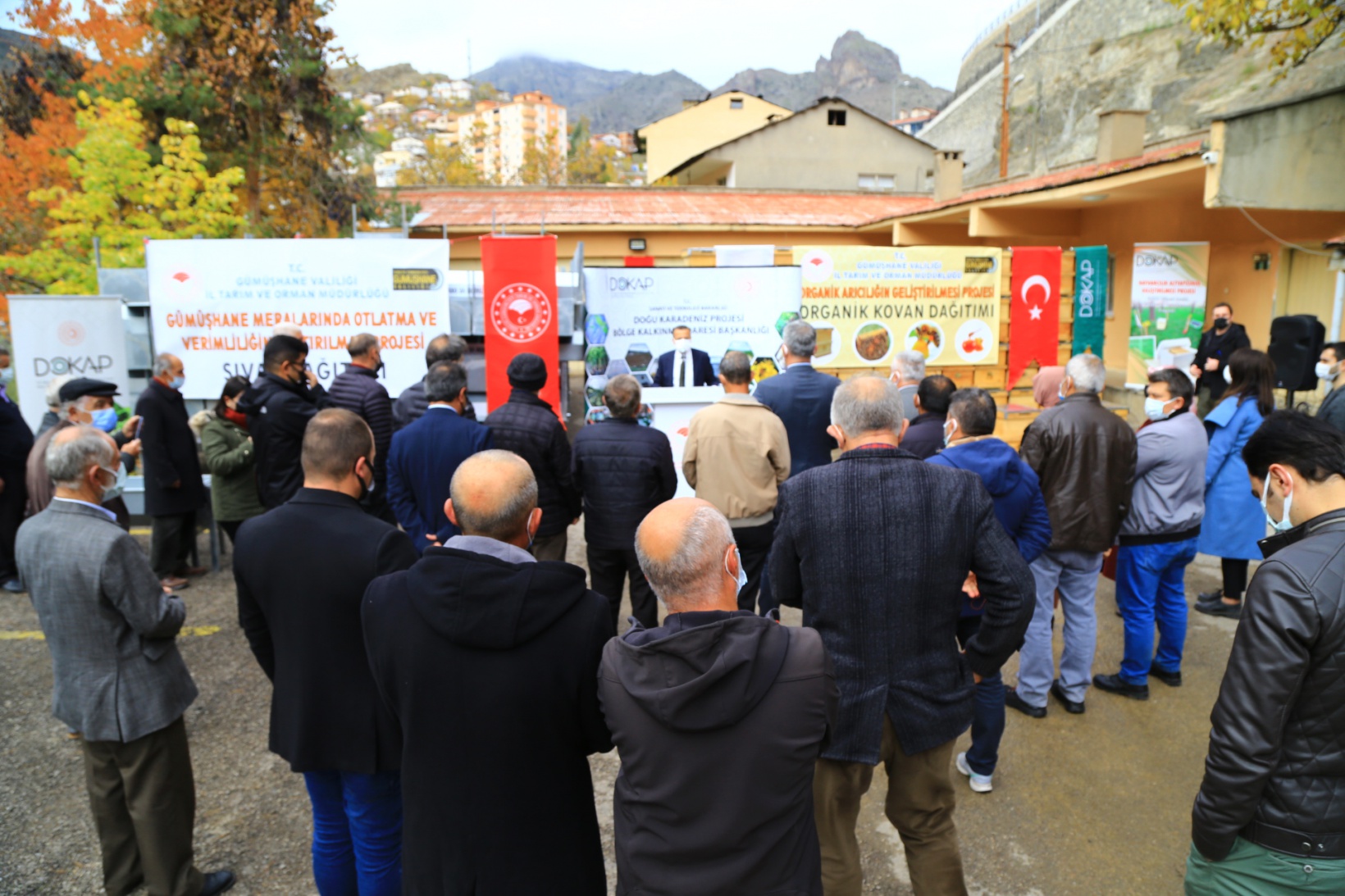 Gümüşhane'de organik arıcılığa kovan, meralara sıvat desteği 7