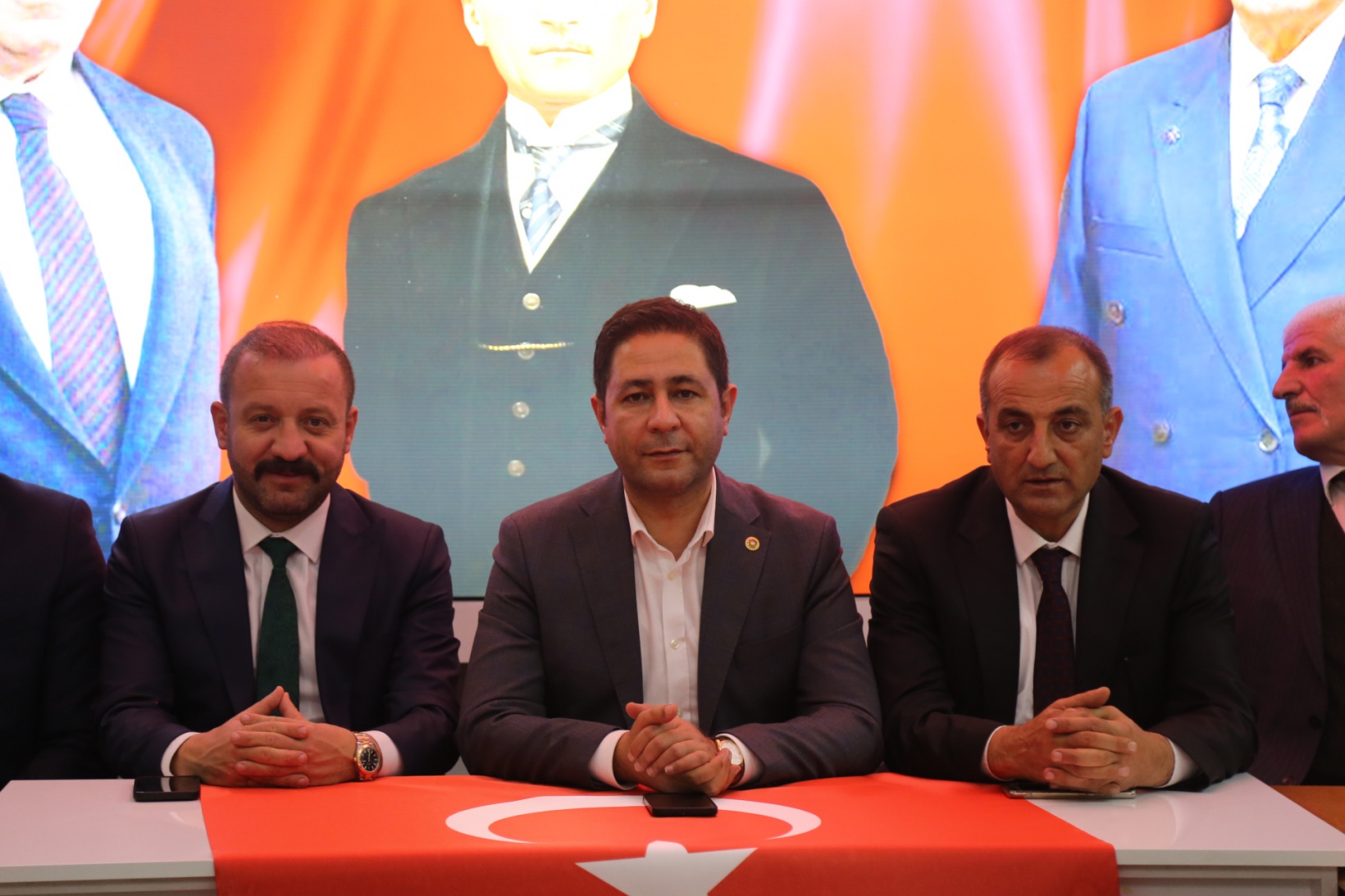 MHP heyeti Gümüşhane’yi ziyaret etti 23