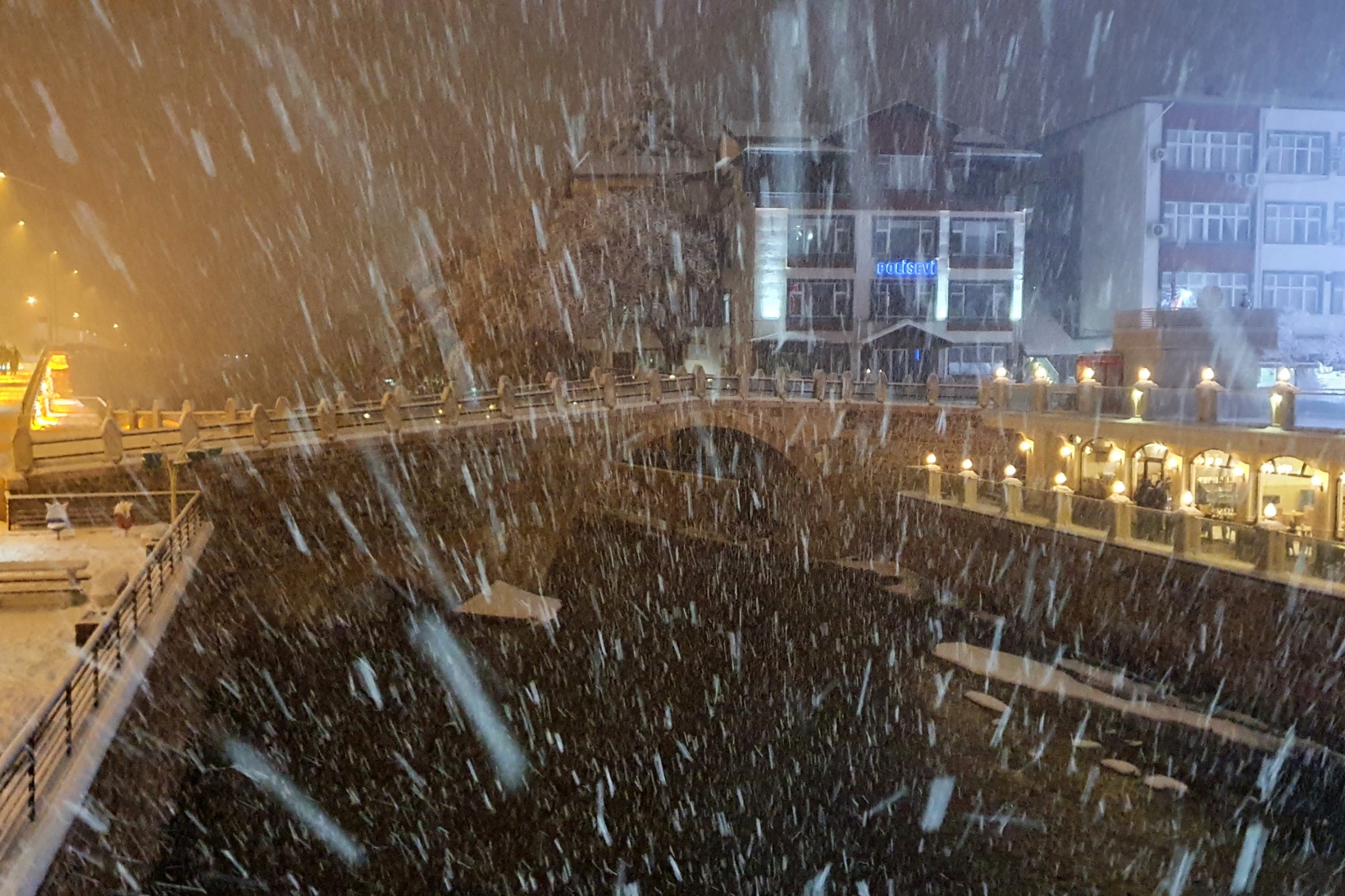 Gümüşhane kar yağışının ardından panayır alanına döndü 2