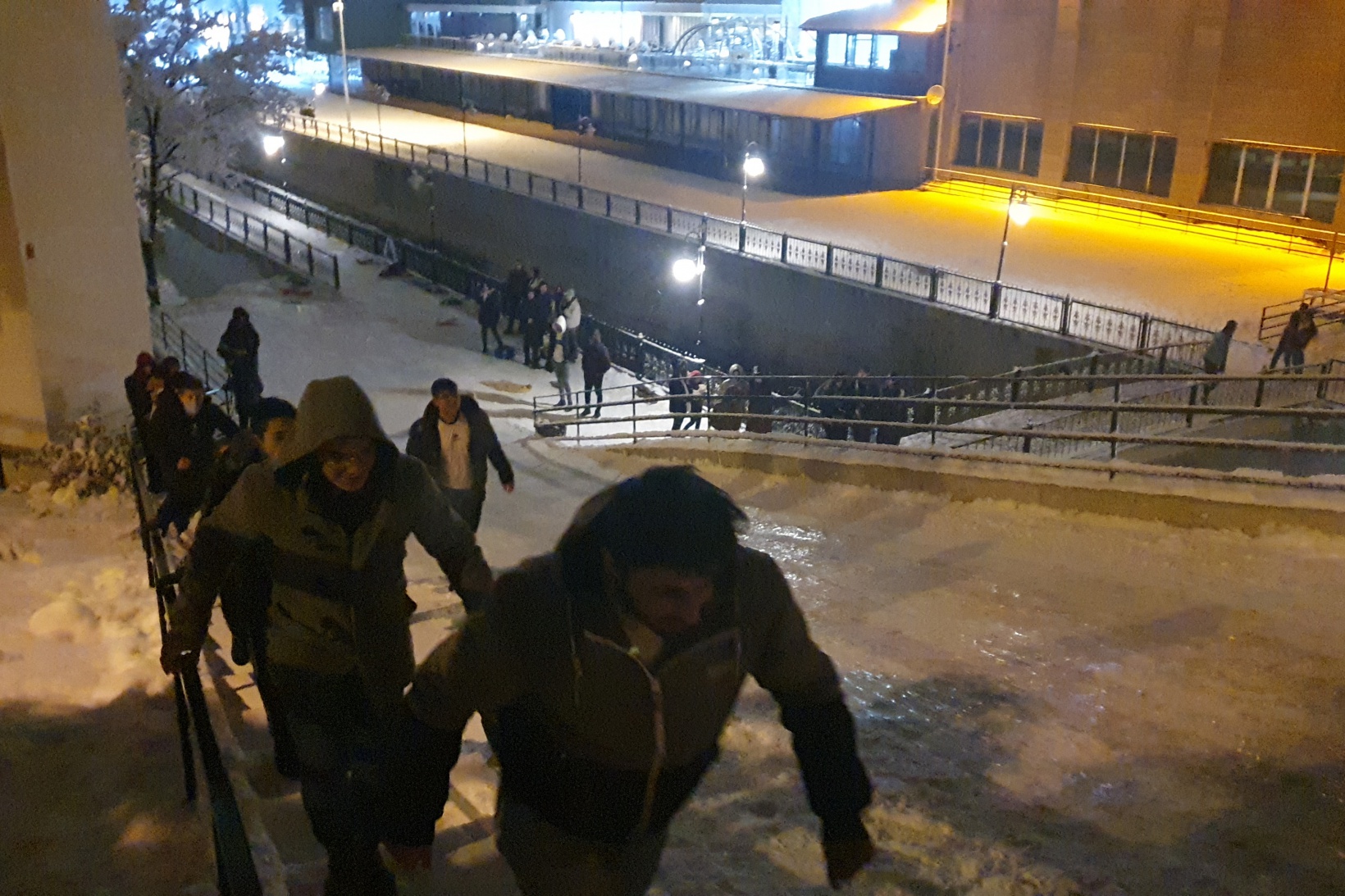 Gümüşhane kar yağışının ardından panayır alanına döndü 7