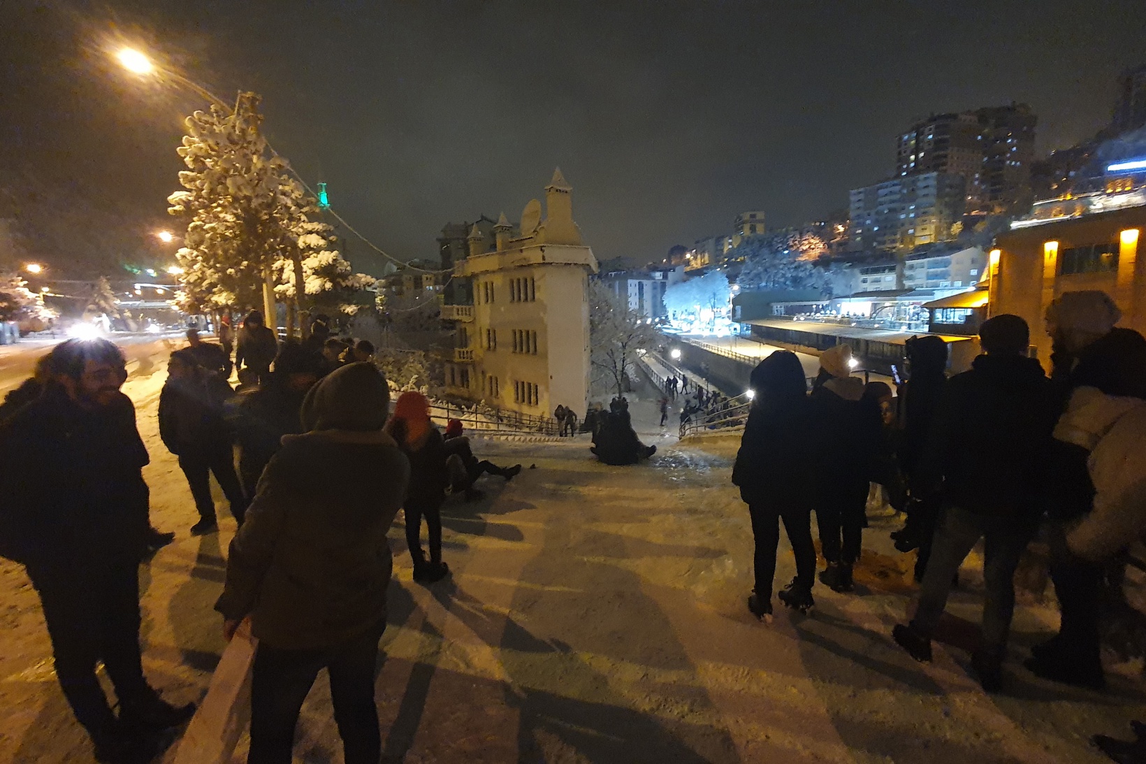 Gümüşhane kar yağışının ardından panayır alanına döndü 10