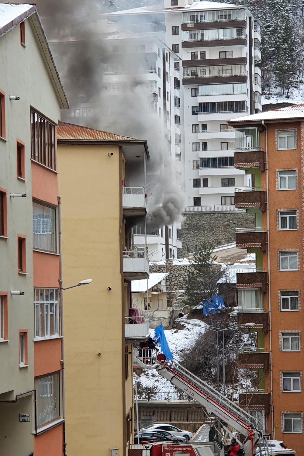 Gümüşhane’de ev yangını korkuttu 11