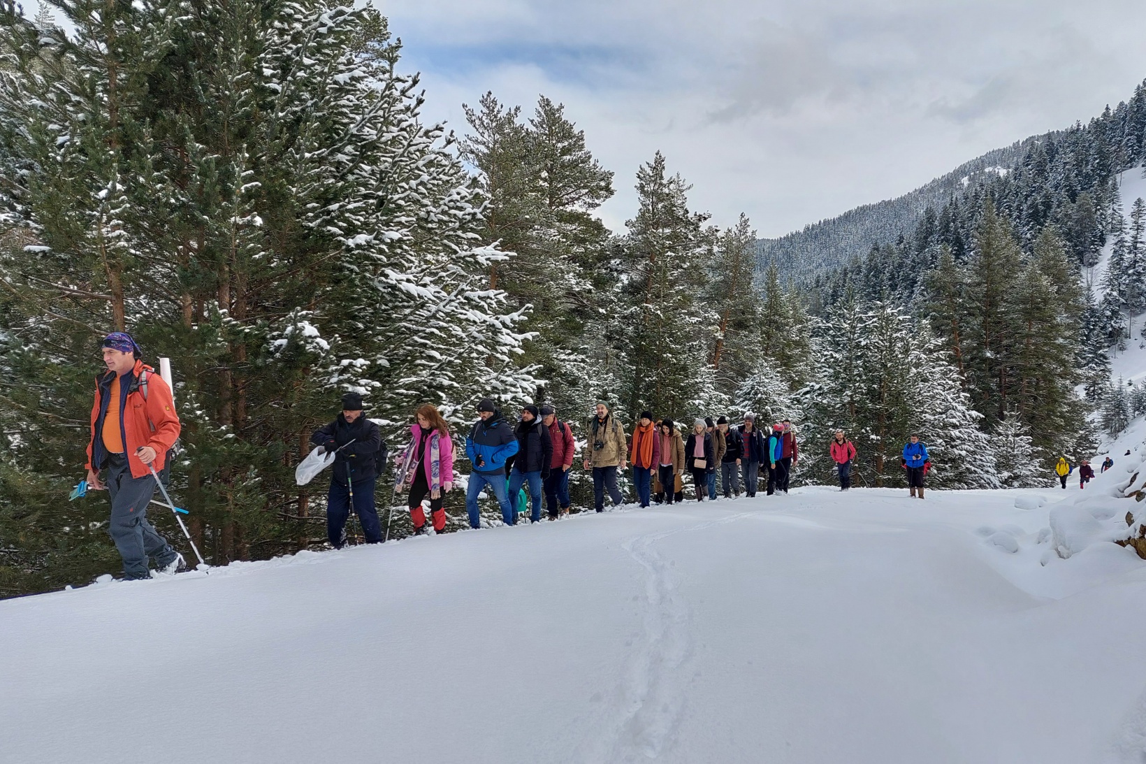 Gümüşhaneli dağcılar kadınlar için yürüdü 19