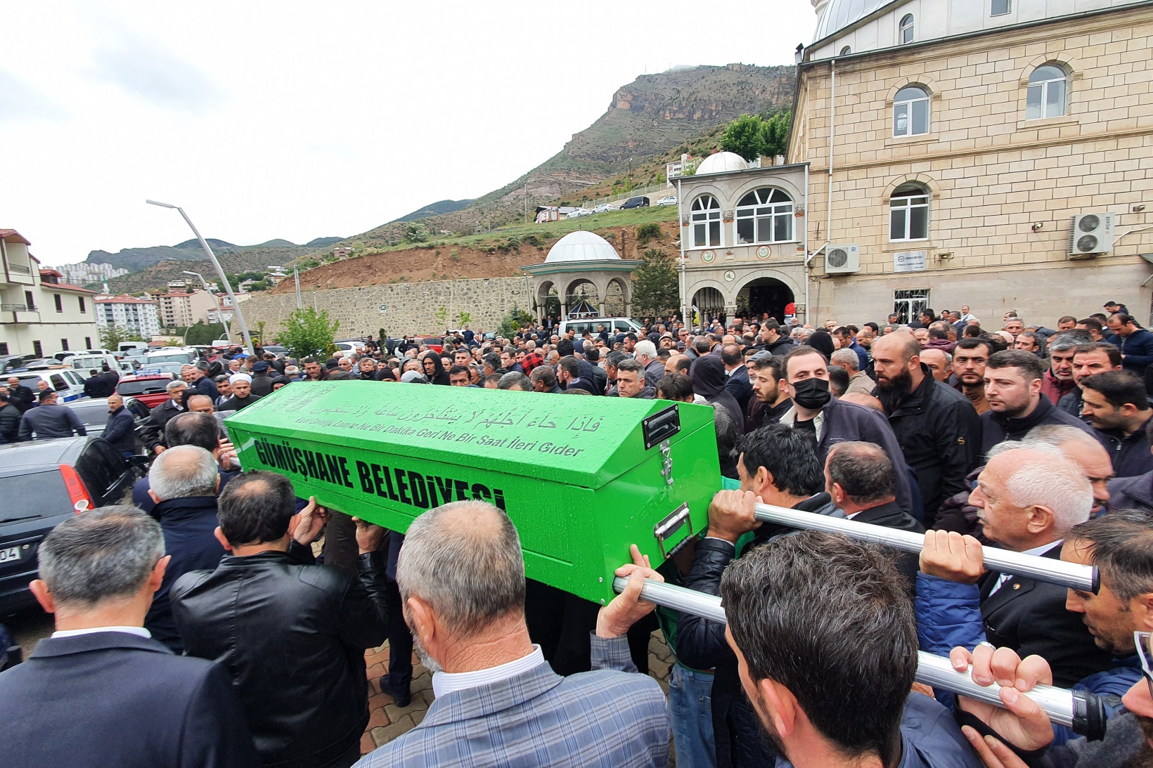 Memur-Sen İl Temsilcisi Harun Şeker son yolculuğuna uğurlandı 14