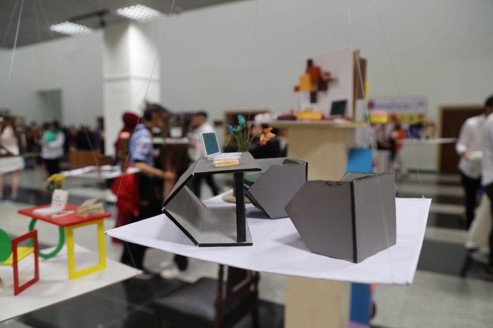 Geleceğin tasarımcılarından 100’ü aşkın eser 1