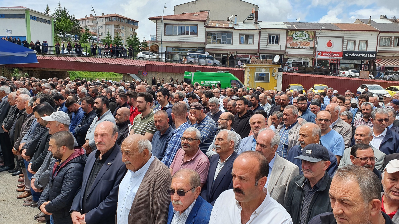 Genç Avukat gözyaşları içinde son yolculuğuna uğurlandı 5