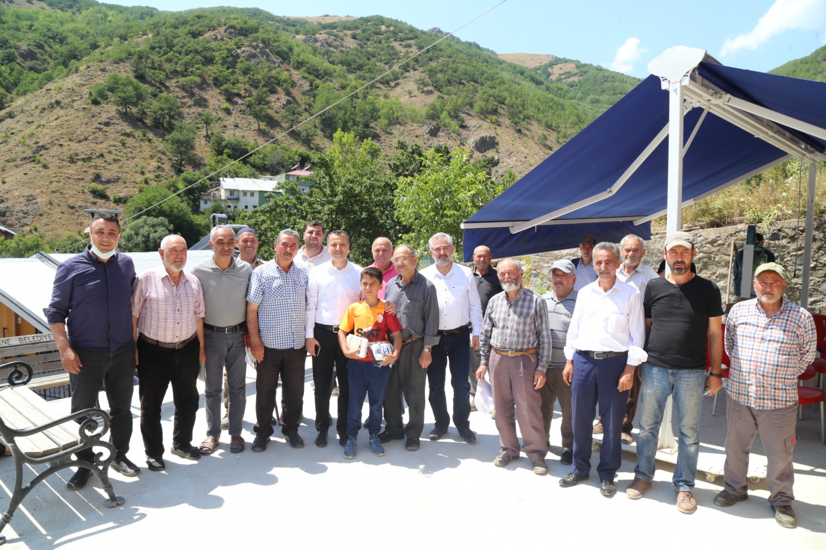 Vali Taşbilek’ten 11 köye ziyaret 16