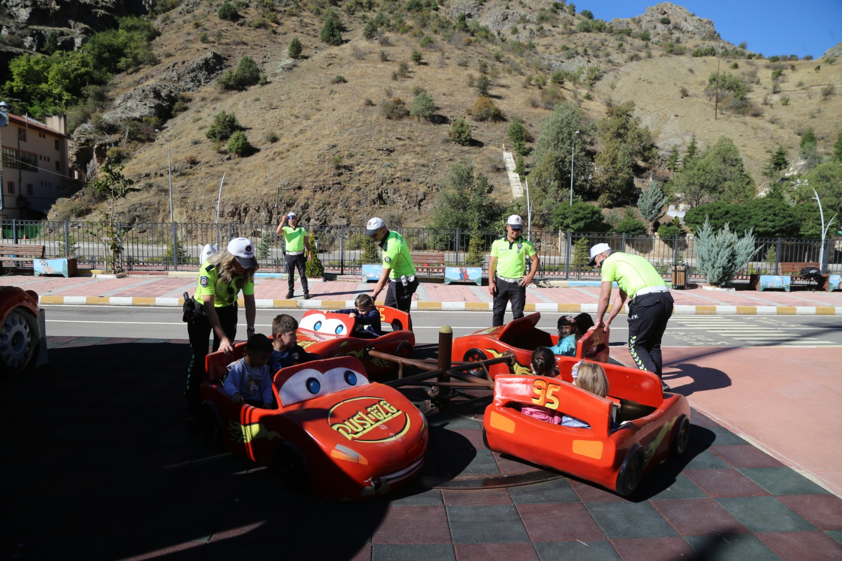 Çocuk Trafik Eğitim Parkı şenlendi 4