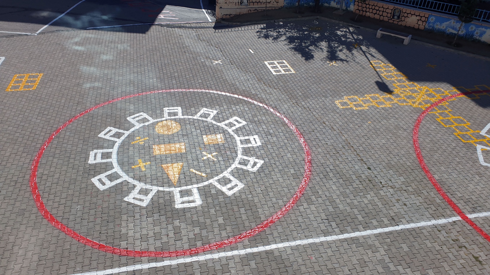 Gümüşhane’de okul bahçeleri rengarenk oyun alanlarına dönüşüyor 9