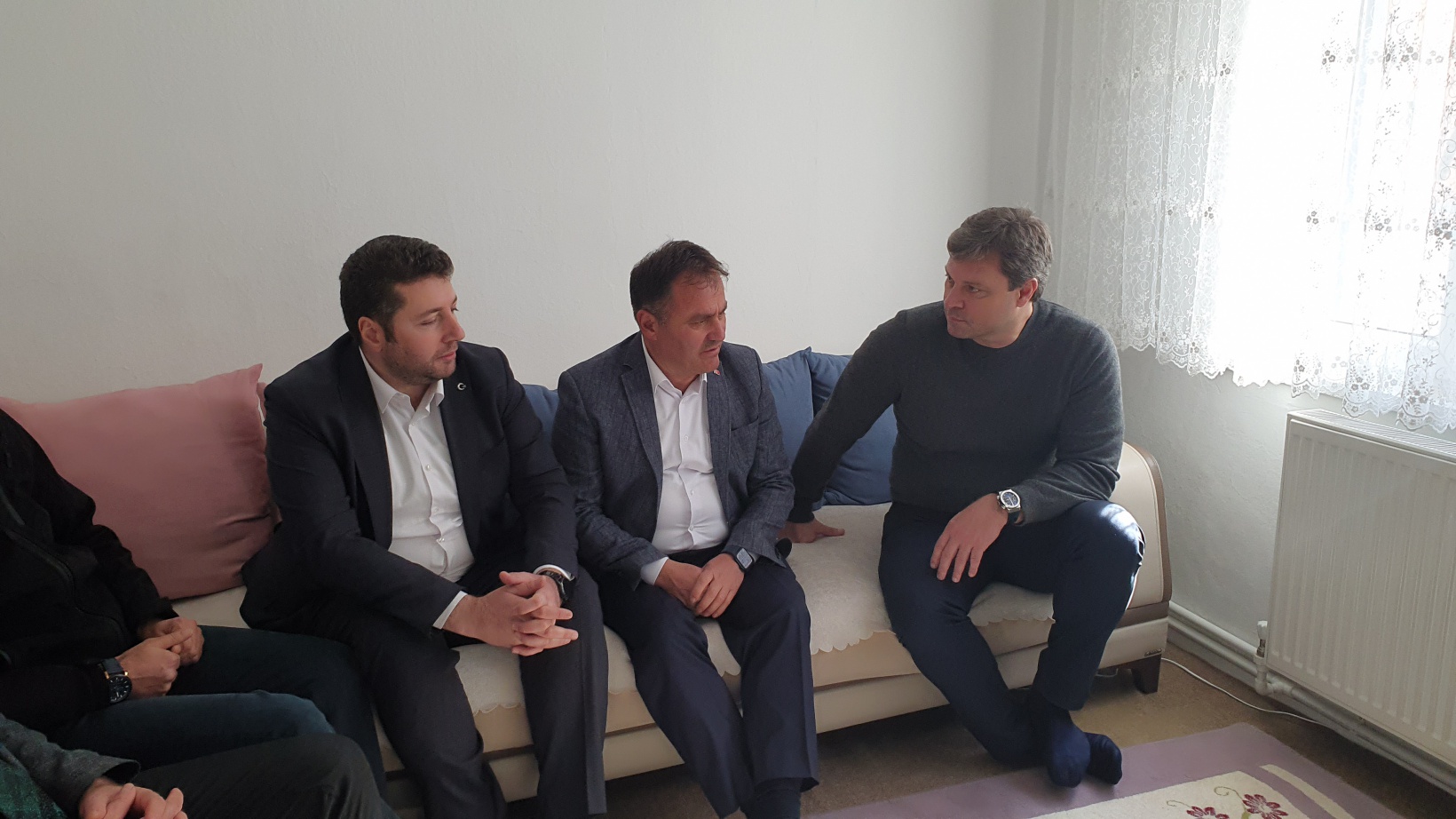 Ertuğrul Sağlam SMA hastası Yunus Emre’yi evinde ziyaret etti 2