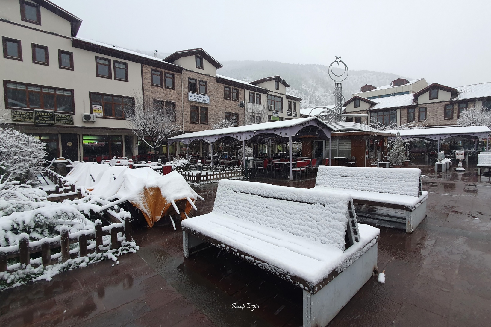 Gümüşhane'de kar yağışı etkili oluyor 10