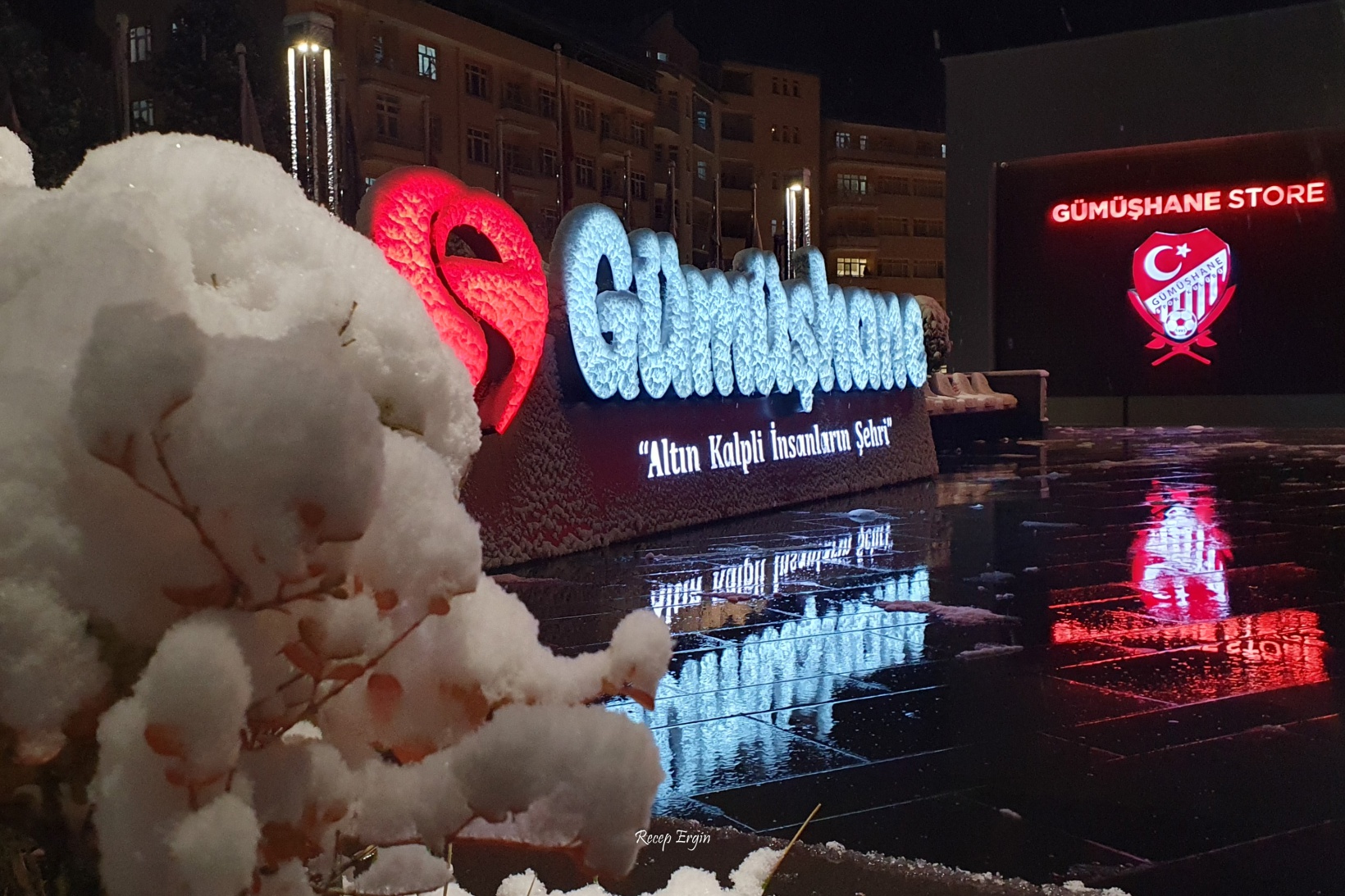 Gümüşhane'de kar yağışı etkili oluyor 7