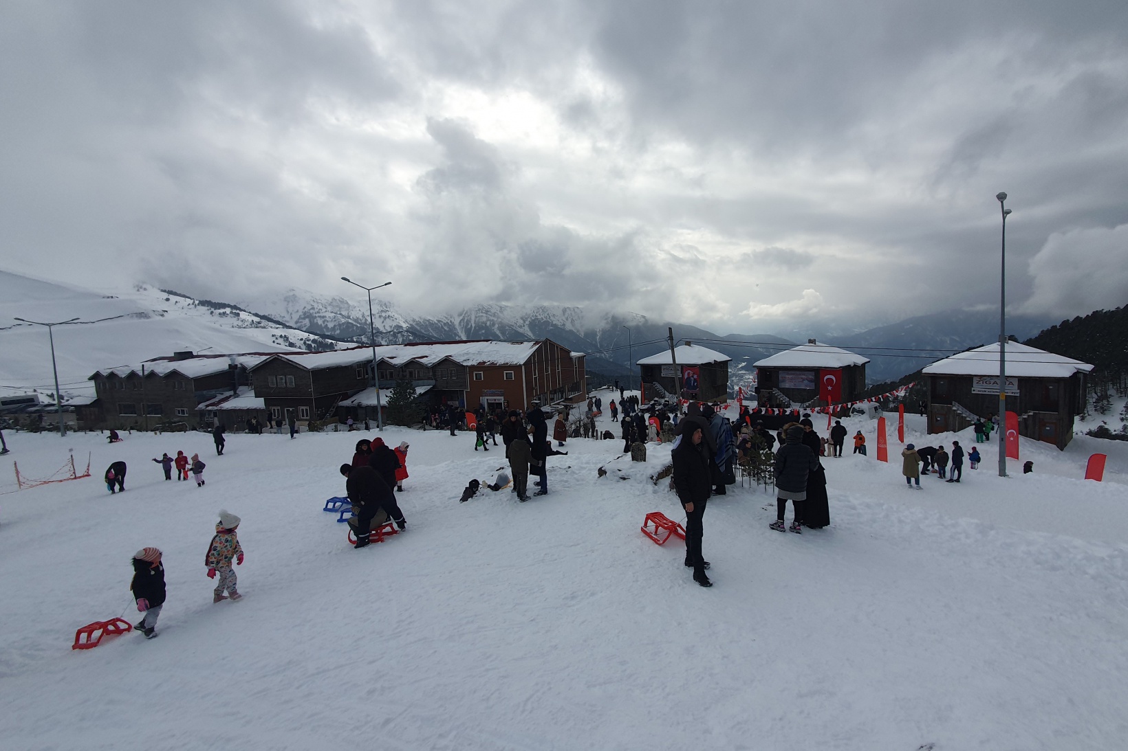 Zigana Kayak Merkezi karne tatilinde 43 bin kişiyi ağırladı 4