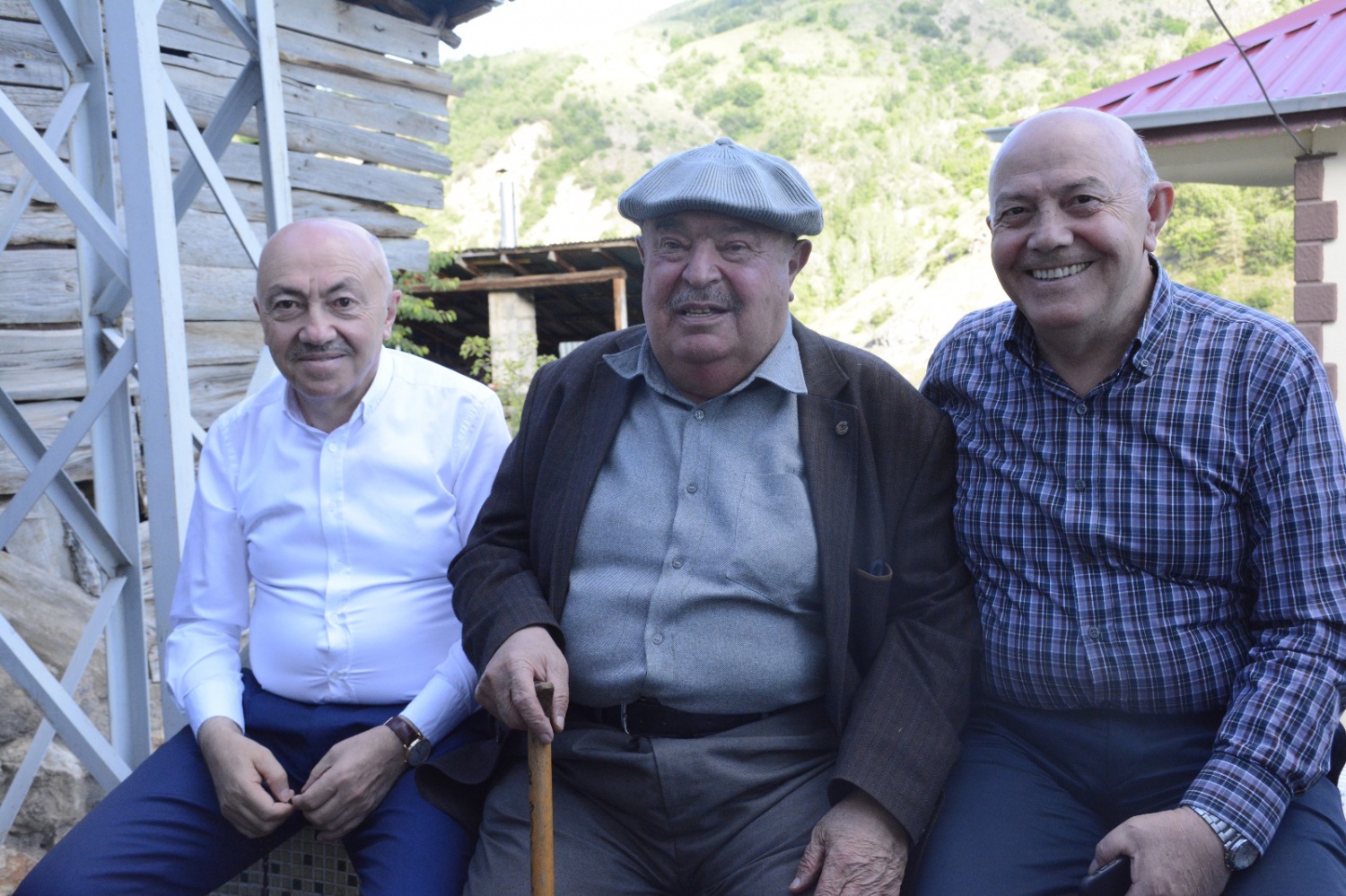 ‘Gümüşhane tercihini yıkım siyasetinden değil hizmet siyasetinden yana kullanacak’ 7