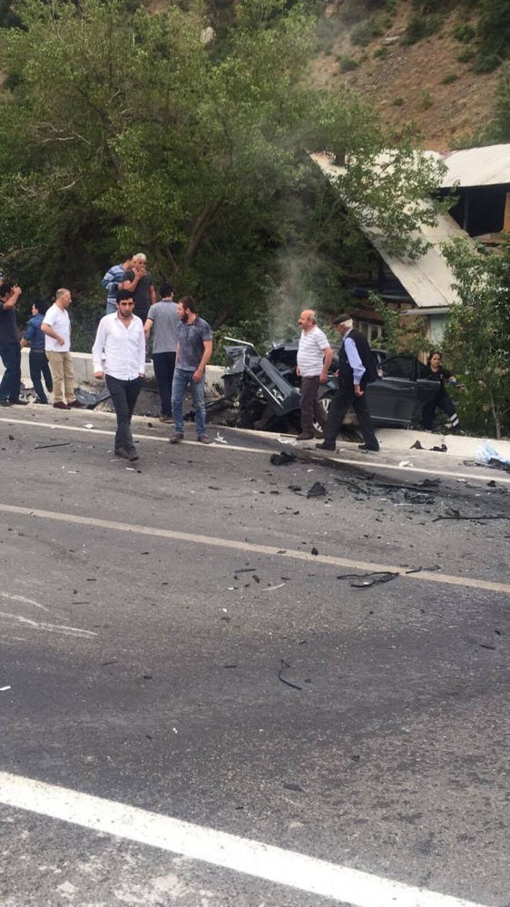 Gümüşhane’de trafik kazası: 1 ölü, 4 yaralı 5