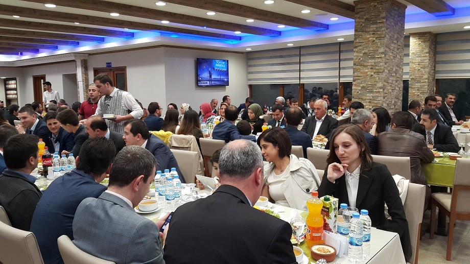 Gümüşhane adliyesinden veda iftarı 20
