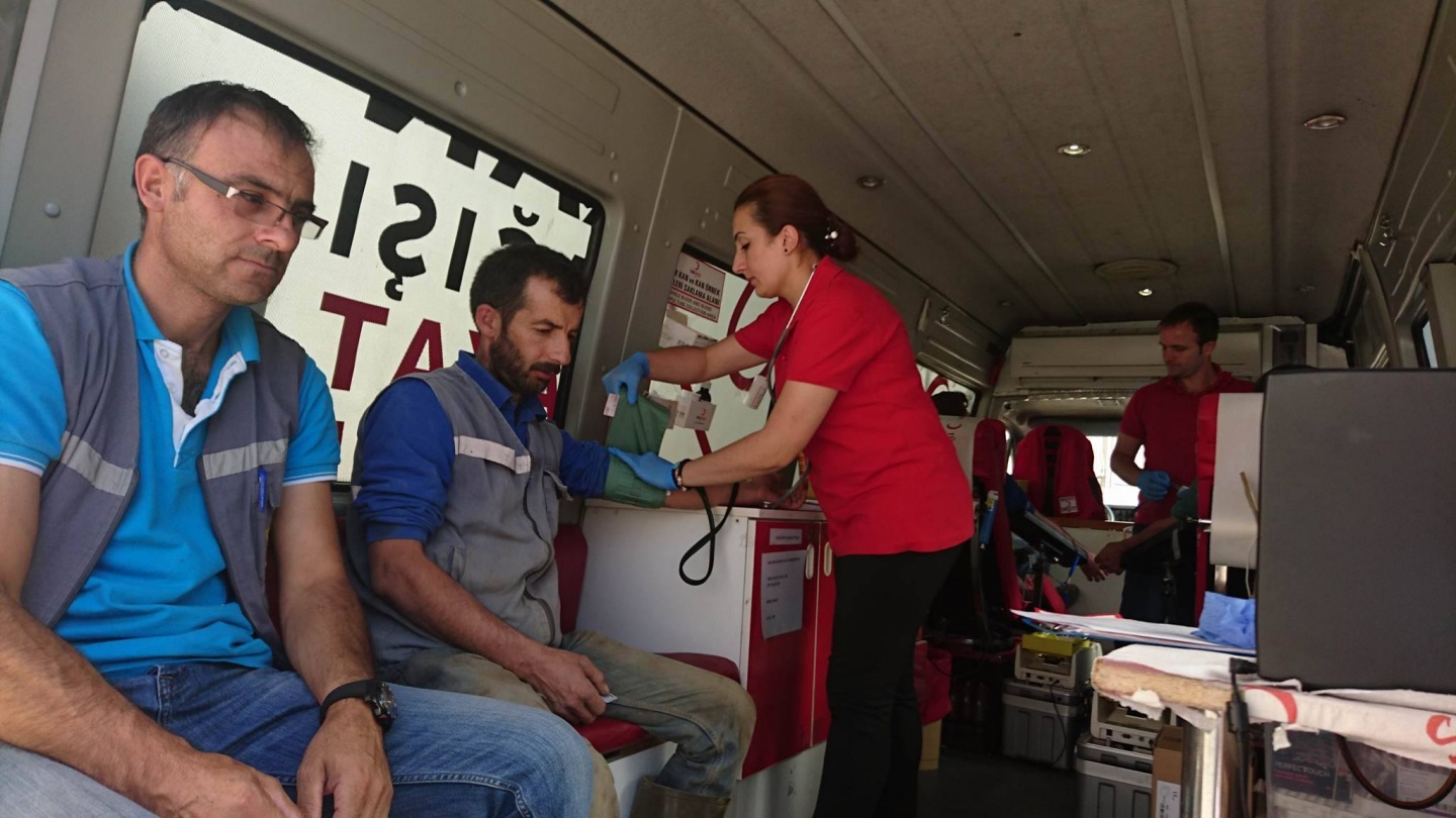 Yıldız Bakır’dan kan bağışı 3