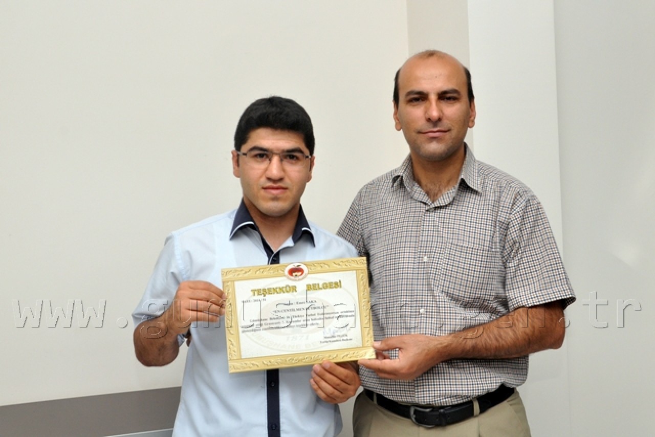 Halı Sahada Şampiyon: Milli Eğitim  21