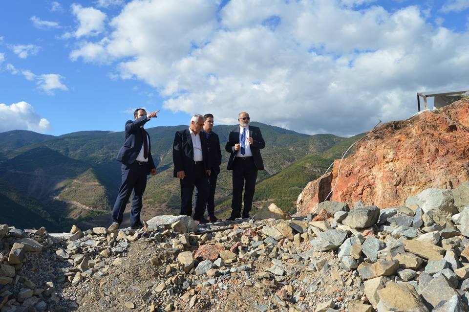 Torul kalesi yolu aydınlatıldı 3