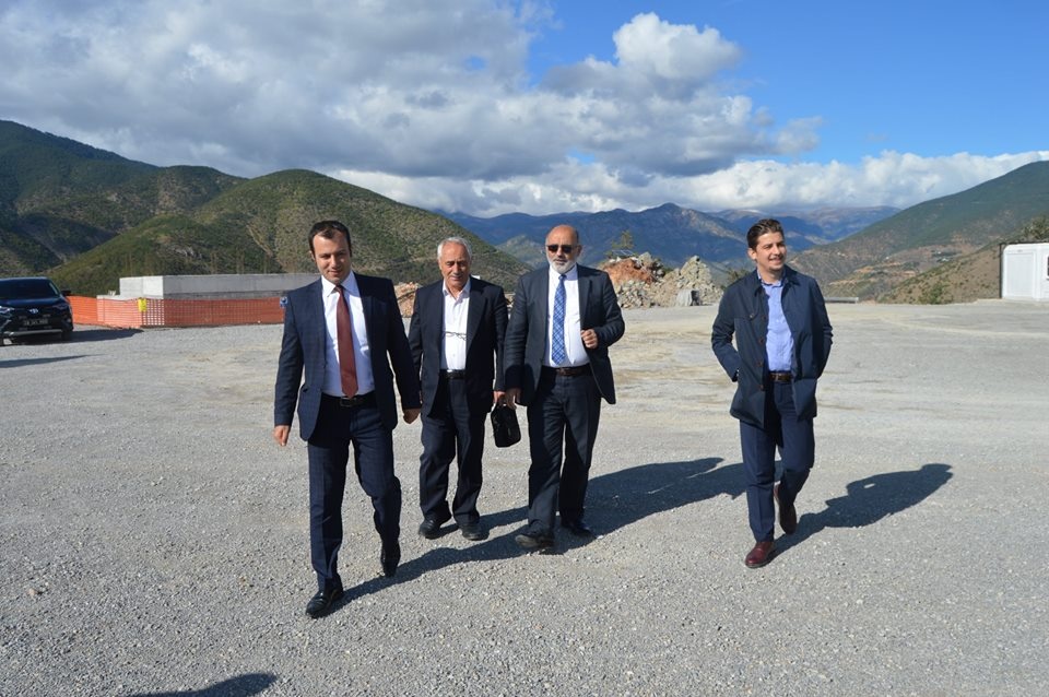 Torul kalesi yolu aydınlatıldı 5