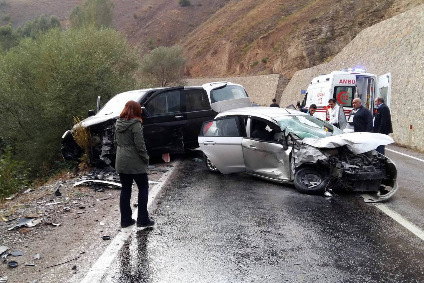 Gümüşhane’de trafik kazası: 3 yaralı 9