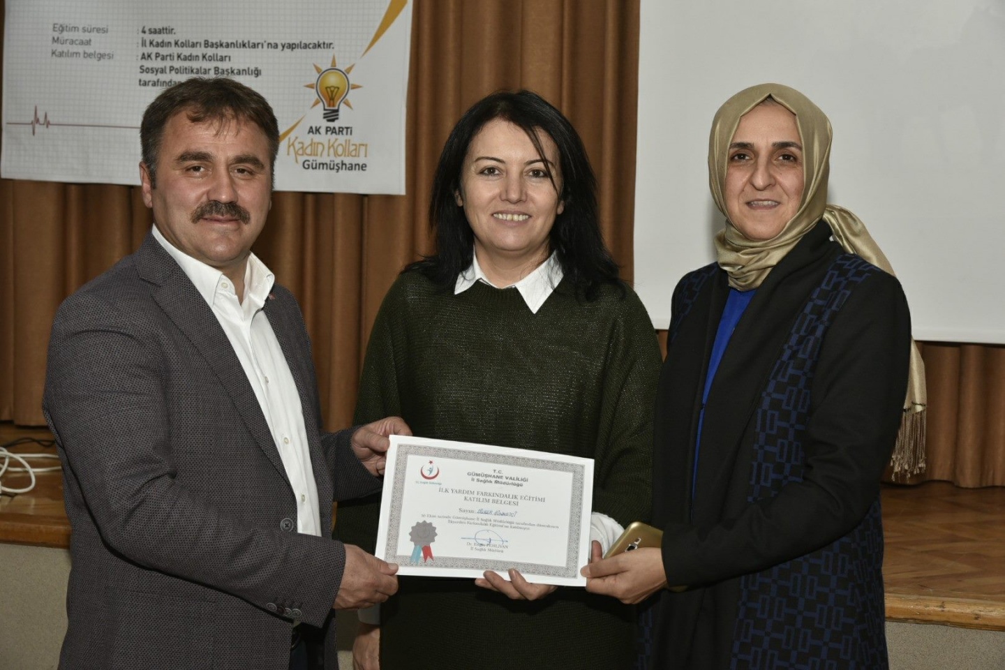 AK Parti kadın kollarından farkındalık eğitimi 1