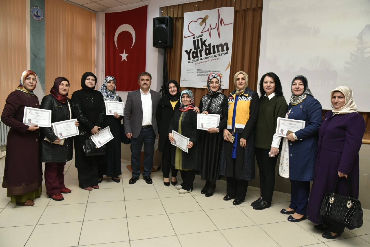 AK Parti kadın kollarından farkındalık eğitimi 5