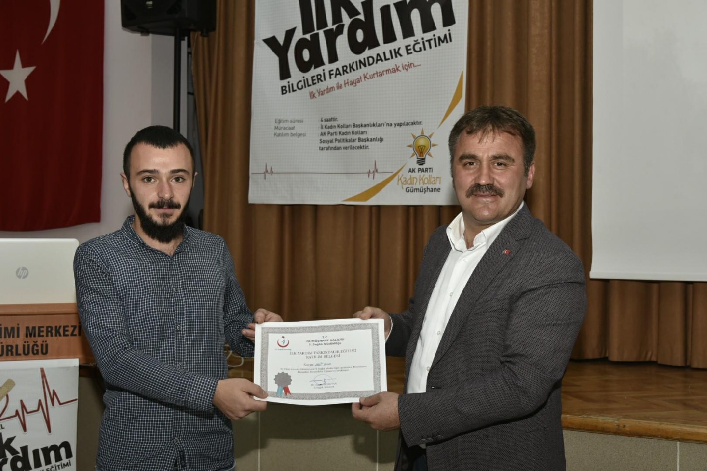 AK Parti kadın kollarından farkındalık eğitimi 7