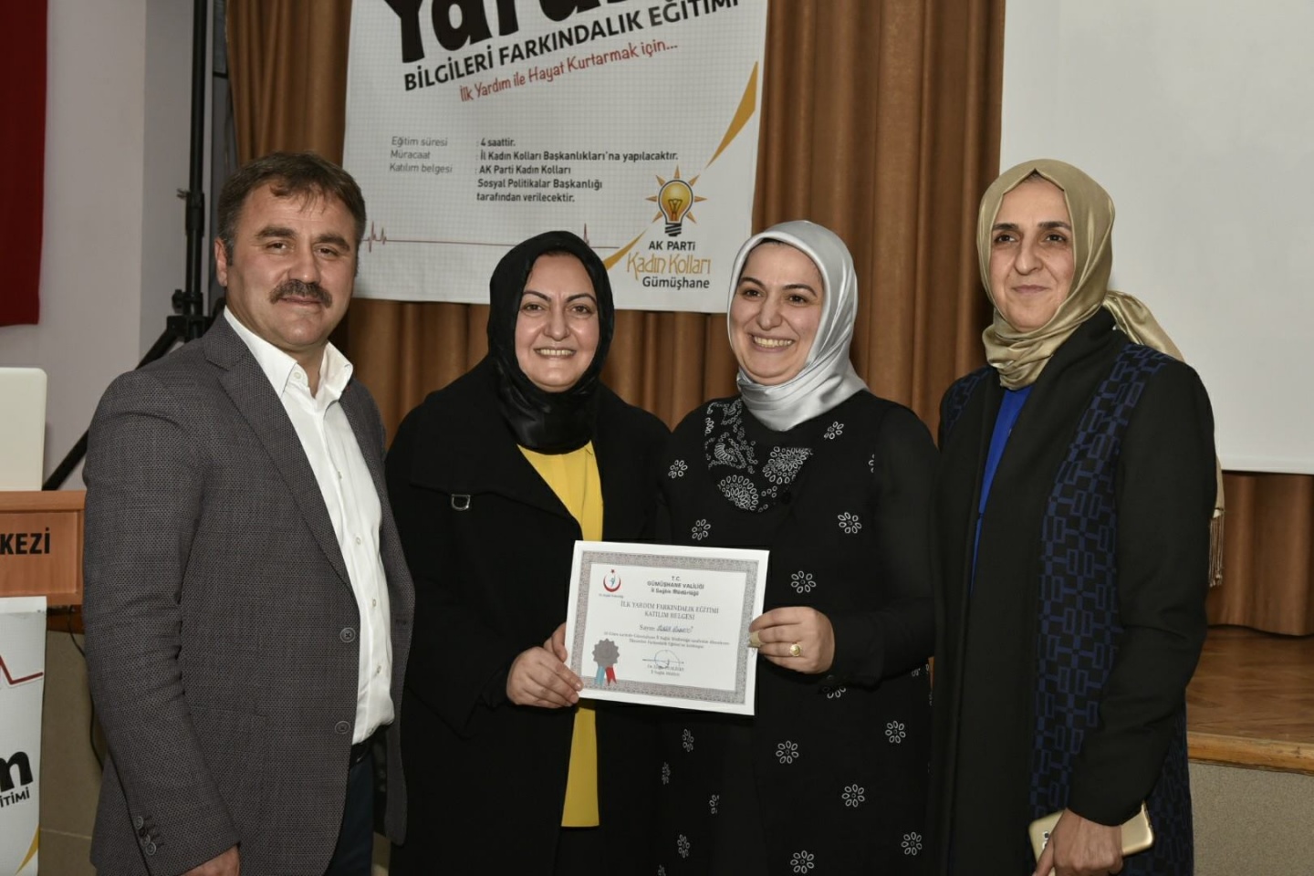 AK Parti kadın kollarından farkındalık eğitimi 8