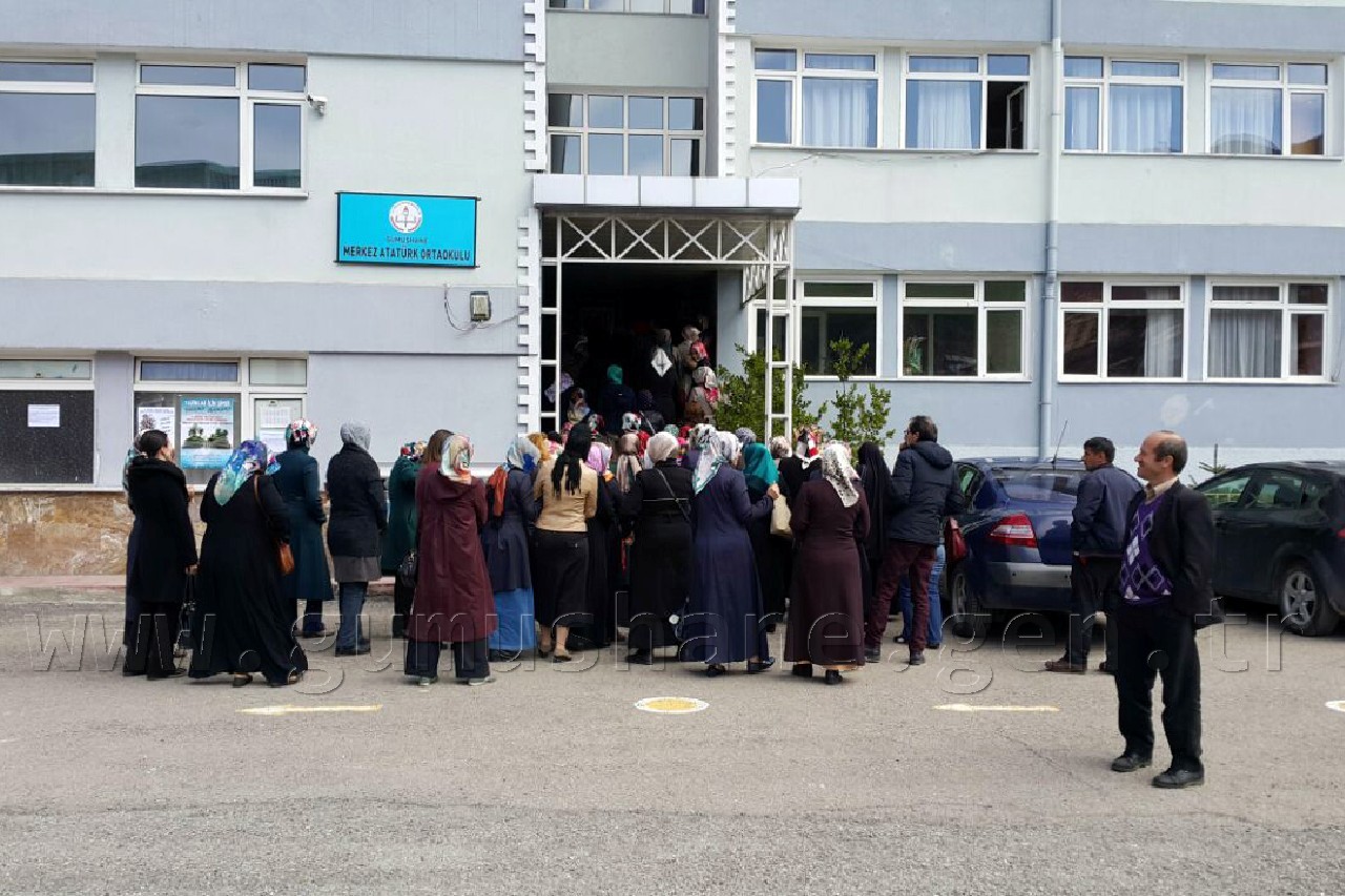 Gümüşhane’de Velilere Kitap Okuma Yarışması Yapıldı 5