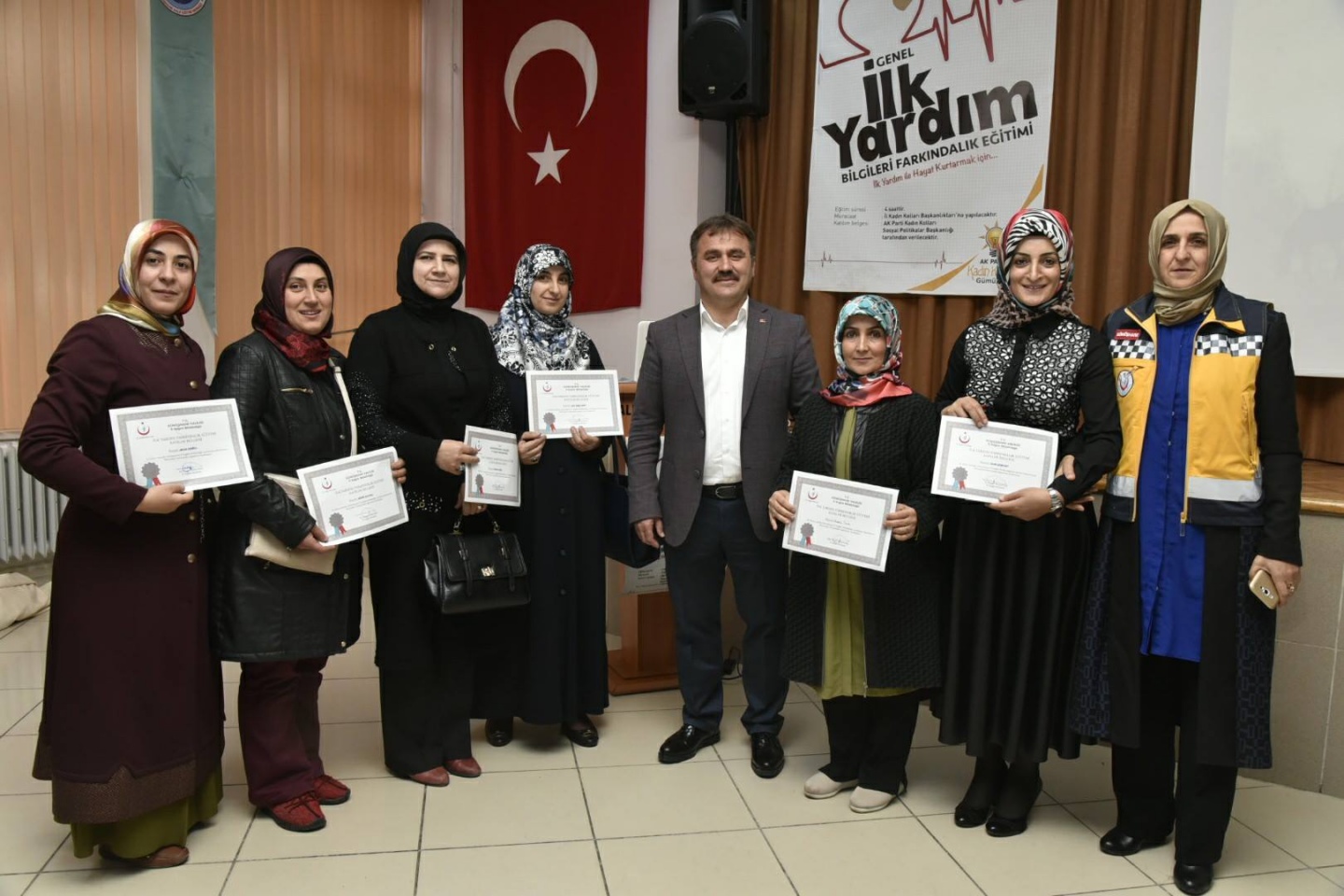 AK Parti kadın kollarından farkındalık eğitimi 18